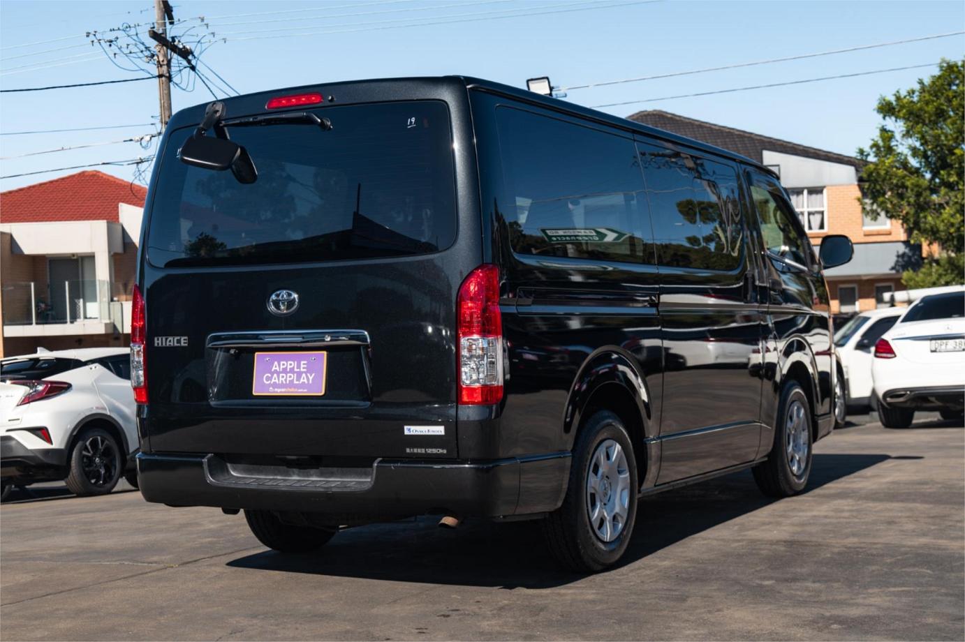 2017 Toyota Hiace Dx Gl (camper Kit)-43