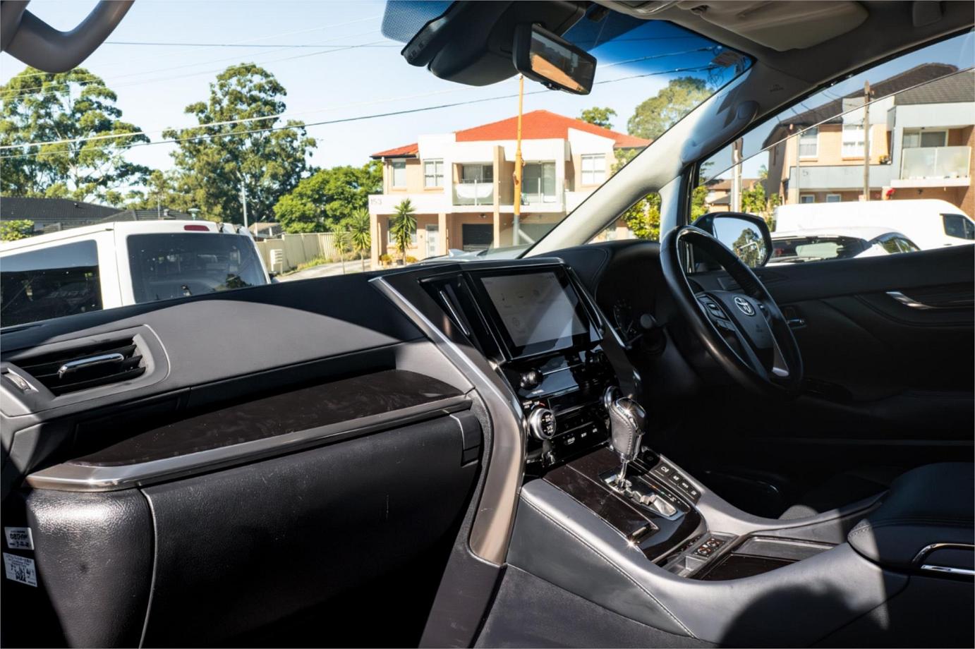 2021 Toyota Alphard Sr C Package (hybrid)-32