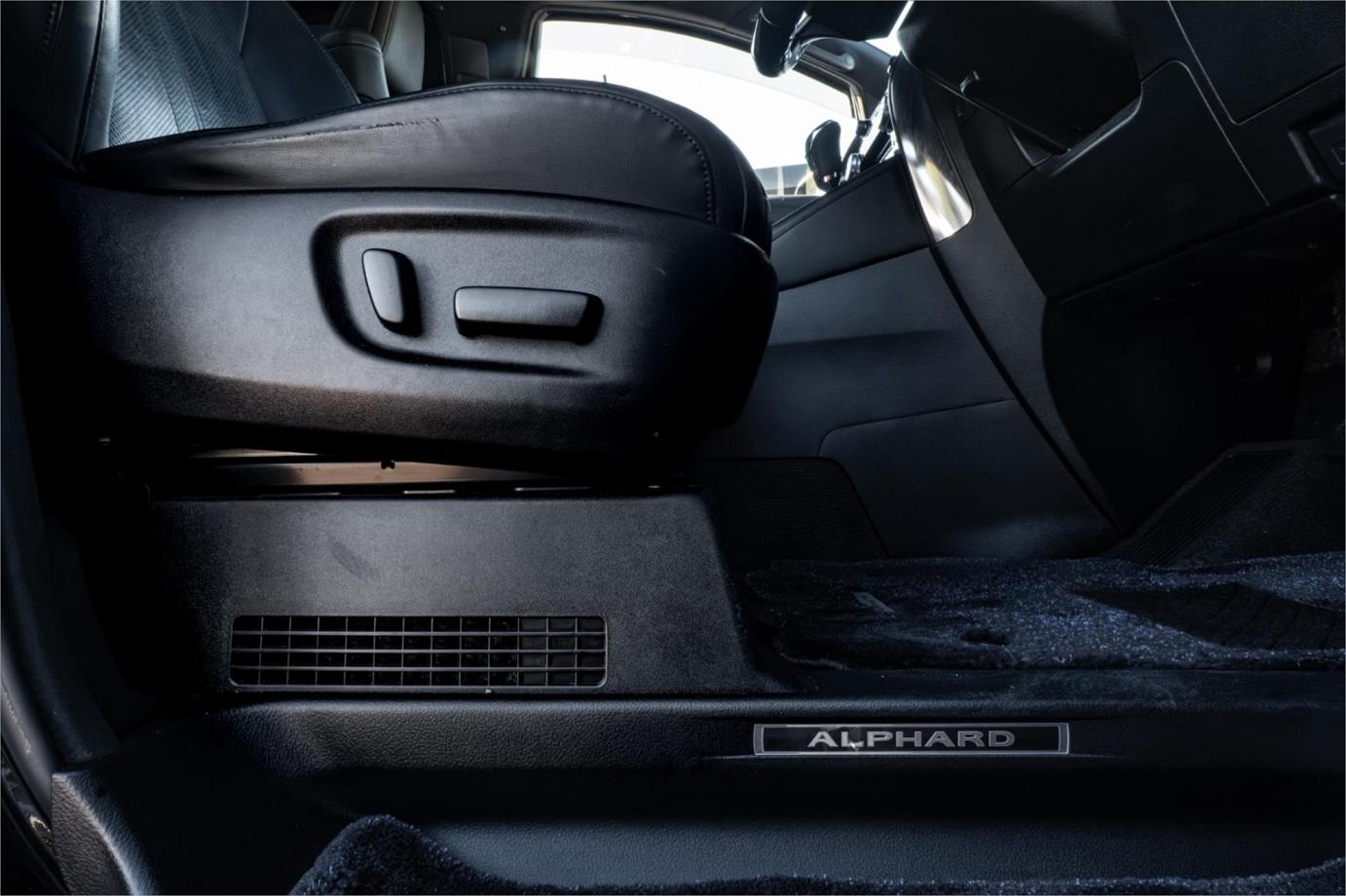 2021 Toyota Alphard Executive Lounge (hybrid)-8