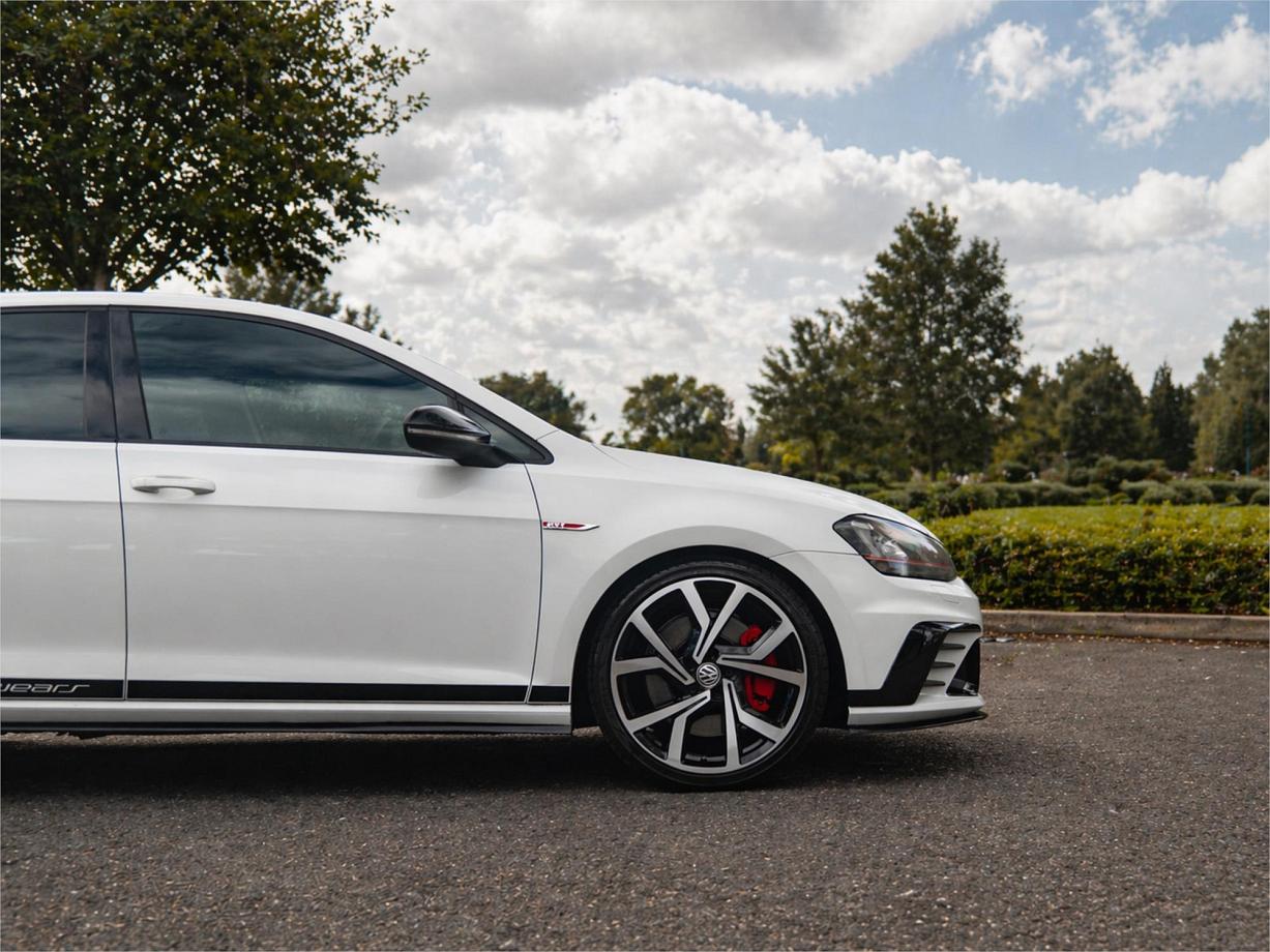 2016 Volkswagen Golf Gti 40 Years-35