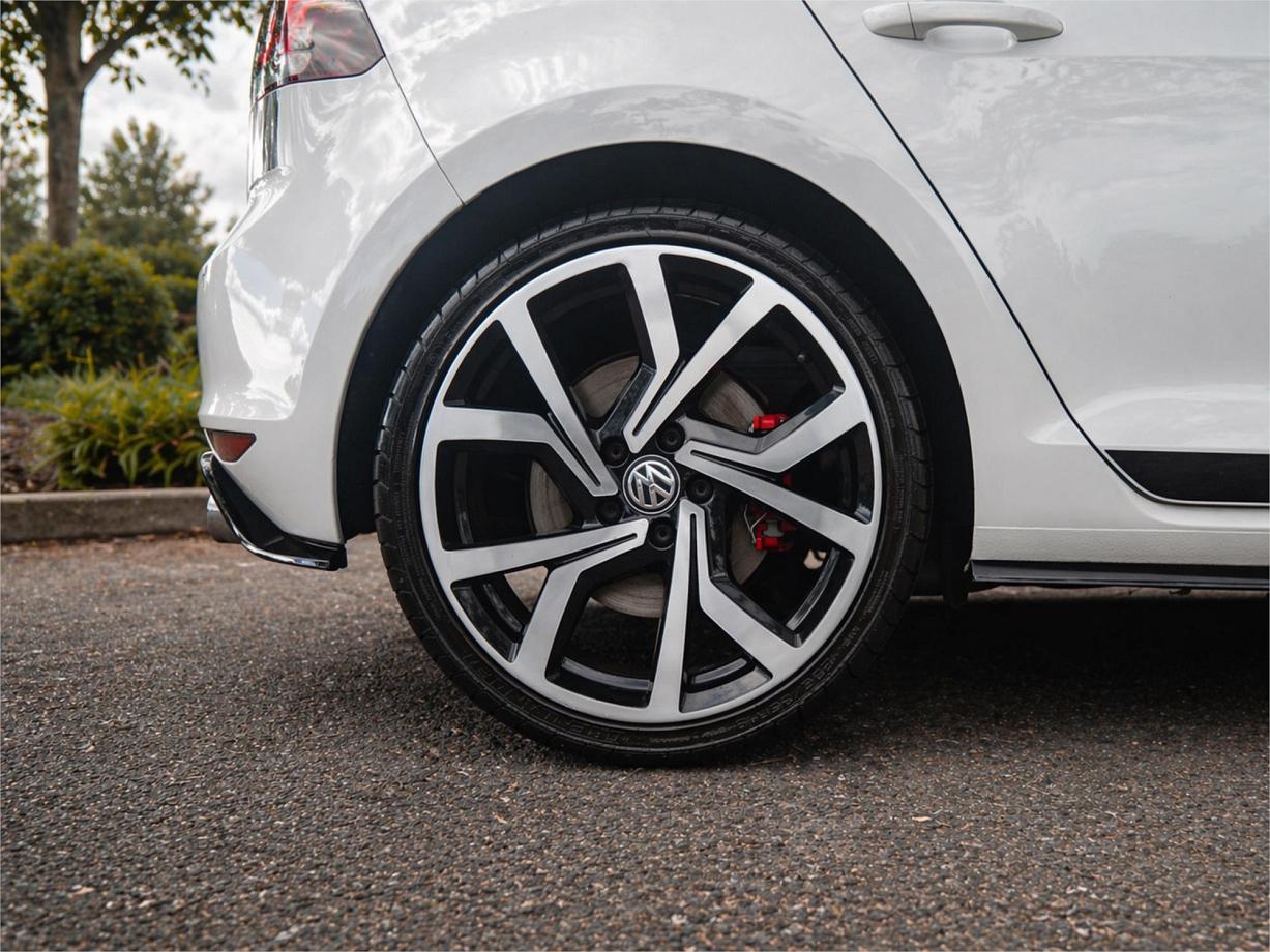 2016 Volkswagen Golf Gti 40 Years-36