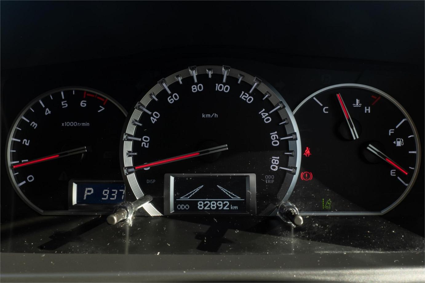 2020 Toyota Hiace Dx (camper Kit)-10 2020 Toyota Hiace Dx (camper Kit)-10
