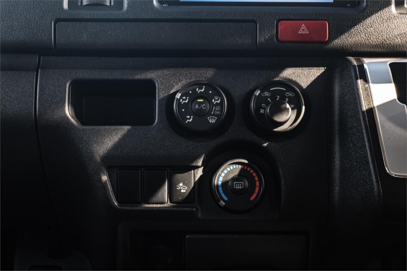 2020 Toyota Hiace Dx (camper Kit)-20 2020 Toyota Hiace Dx (camper Kit)-20