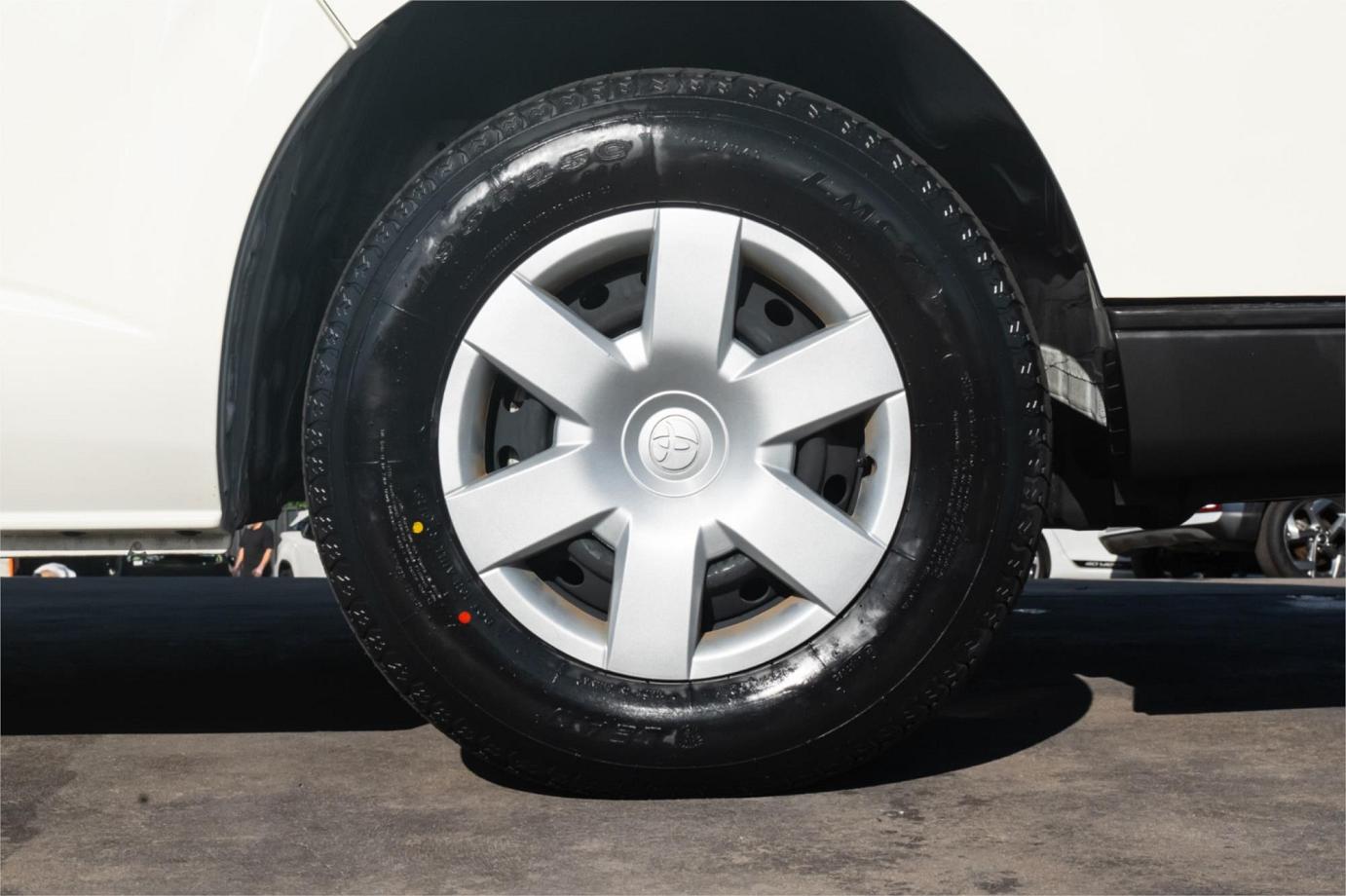 2020 Toyota Hiace Dx (camper Kit)-32 2020 Toyota Hiace Dx (camper Kit)-32