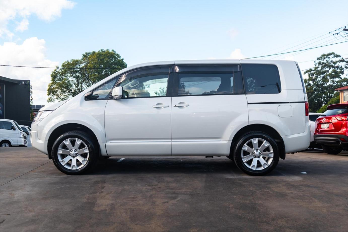 2018 Mitsubishi Delica D Power Package-33