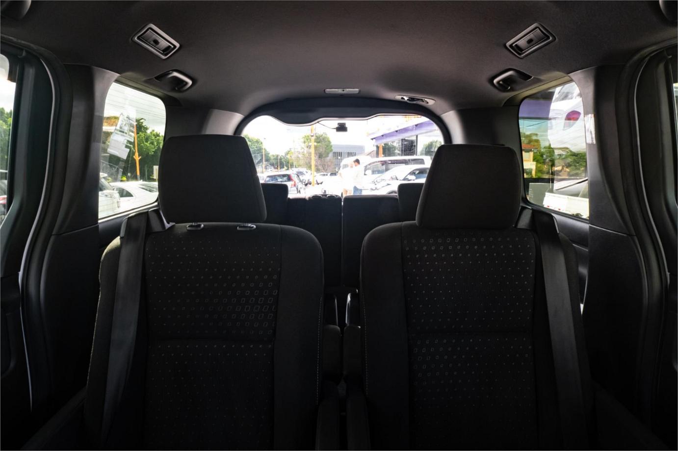 2020 Toyota Noah G (hybrid)-21