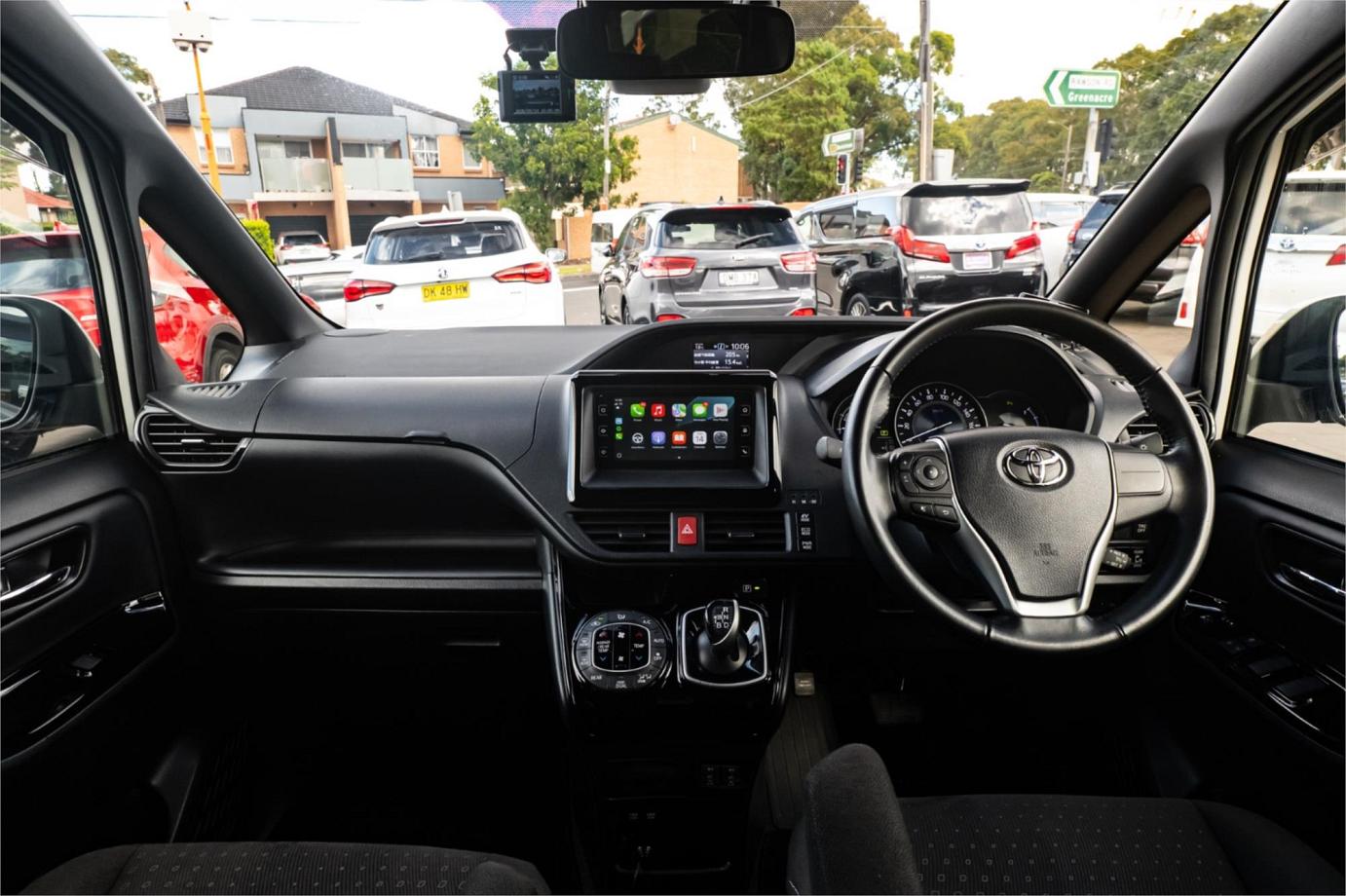 2020 Toyota Noah G (hybrid)-25