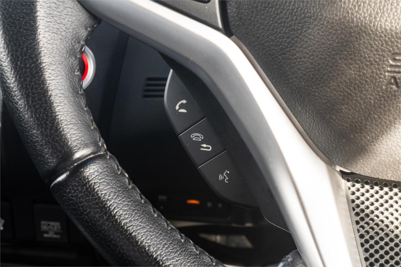 2019 Honda Fit L-package (hybrid)-16