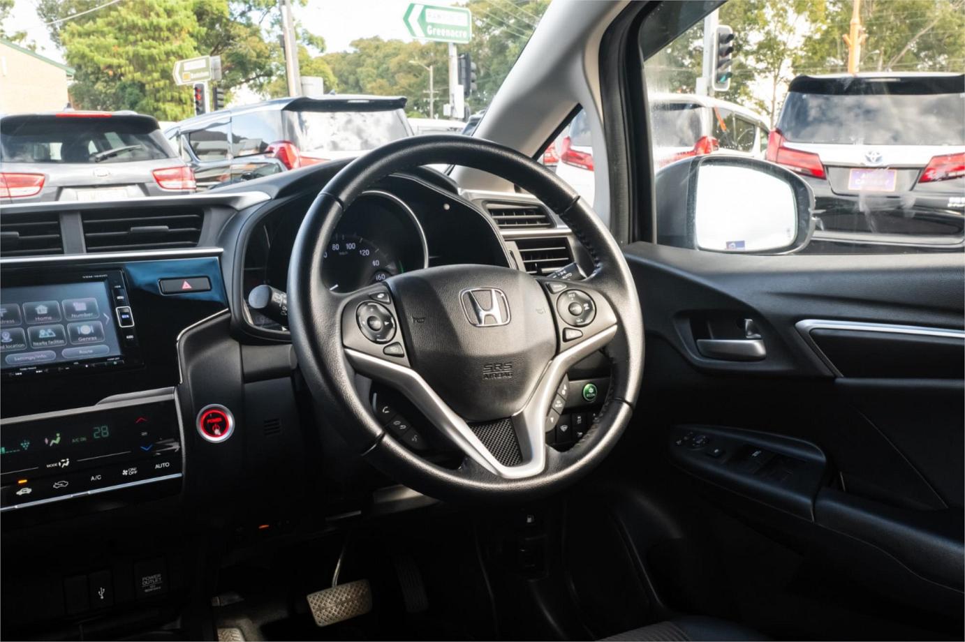 2019 Honda Fit L-package (hybrid)-26
