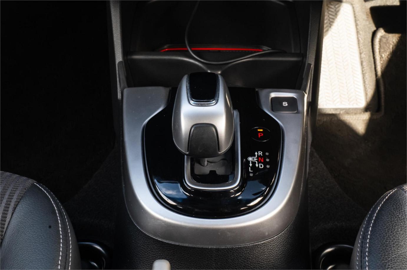2019 Honda Fit L-package (hybrid)-30