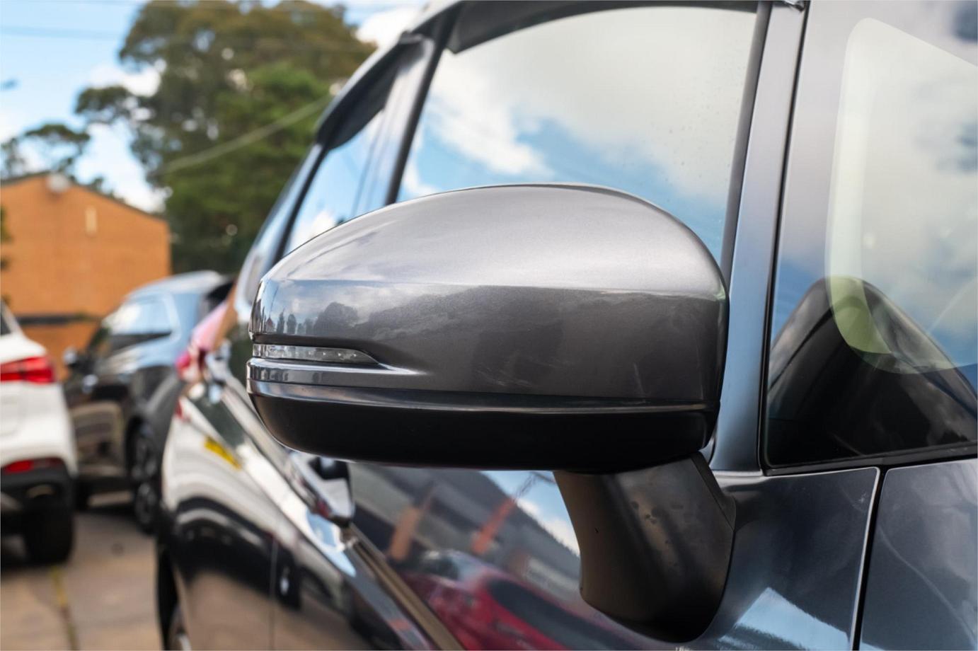 2019 Honda Fit L-package (hybrid)-32