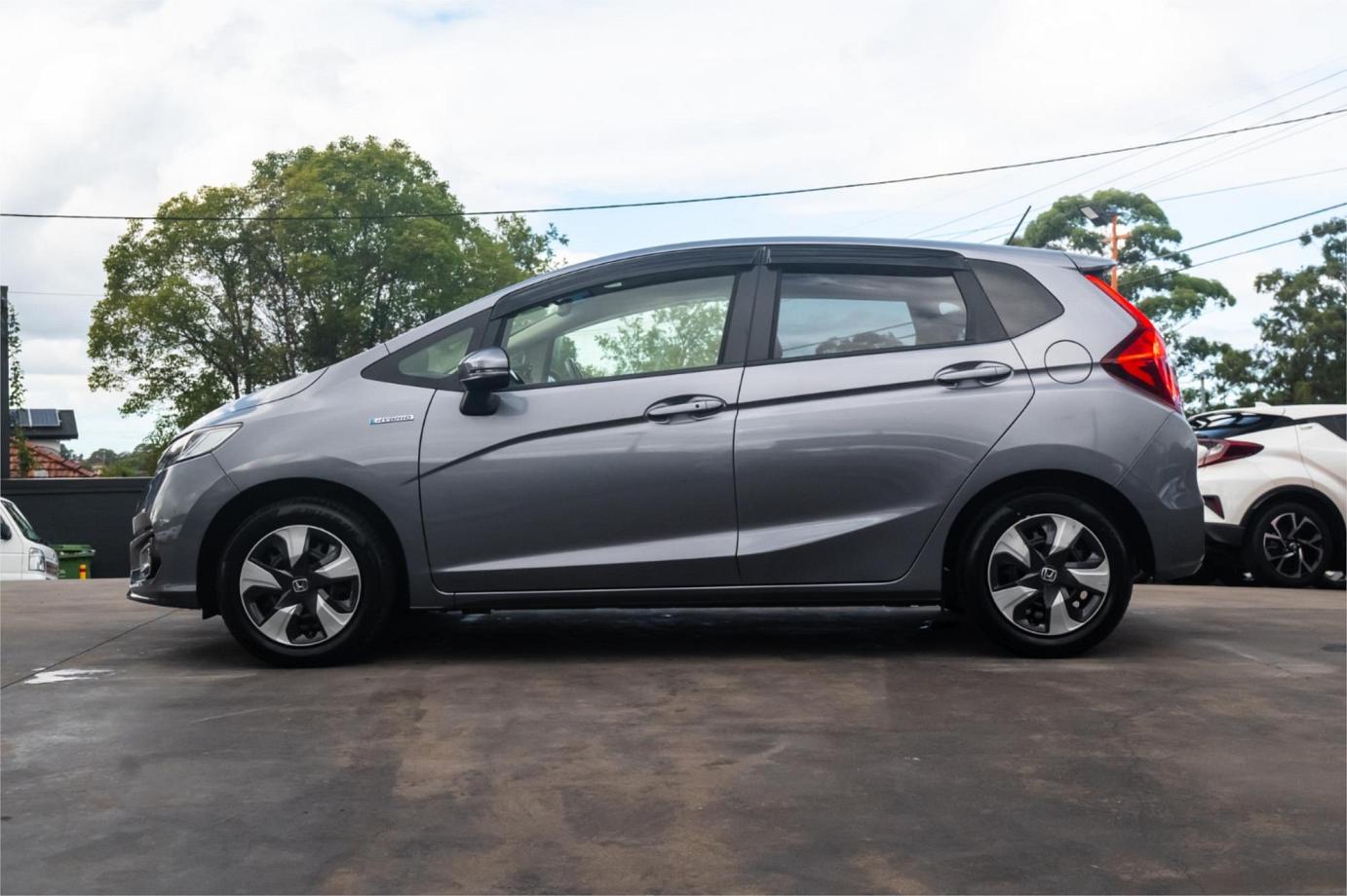 2019 Honda Fit L-package (hybrid)-35