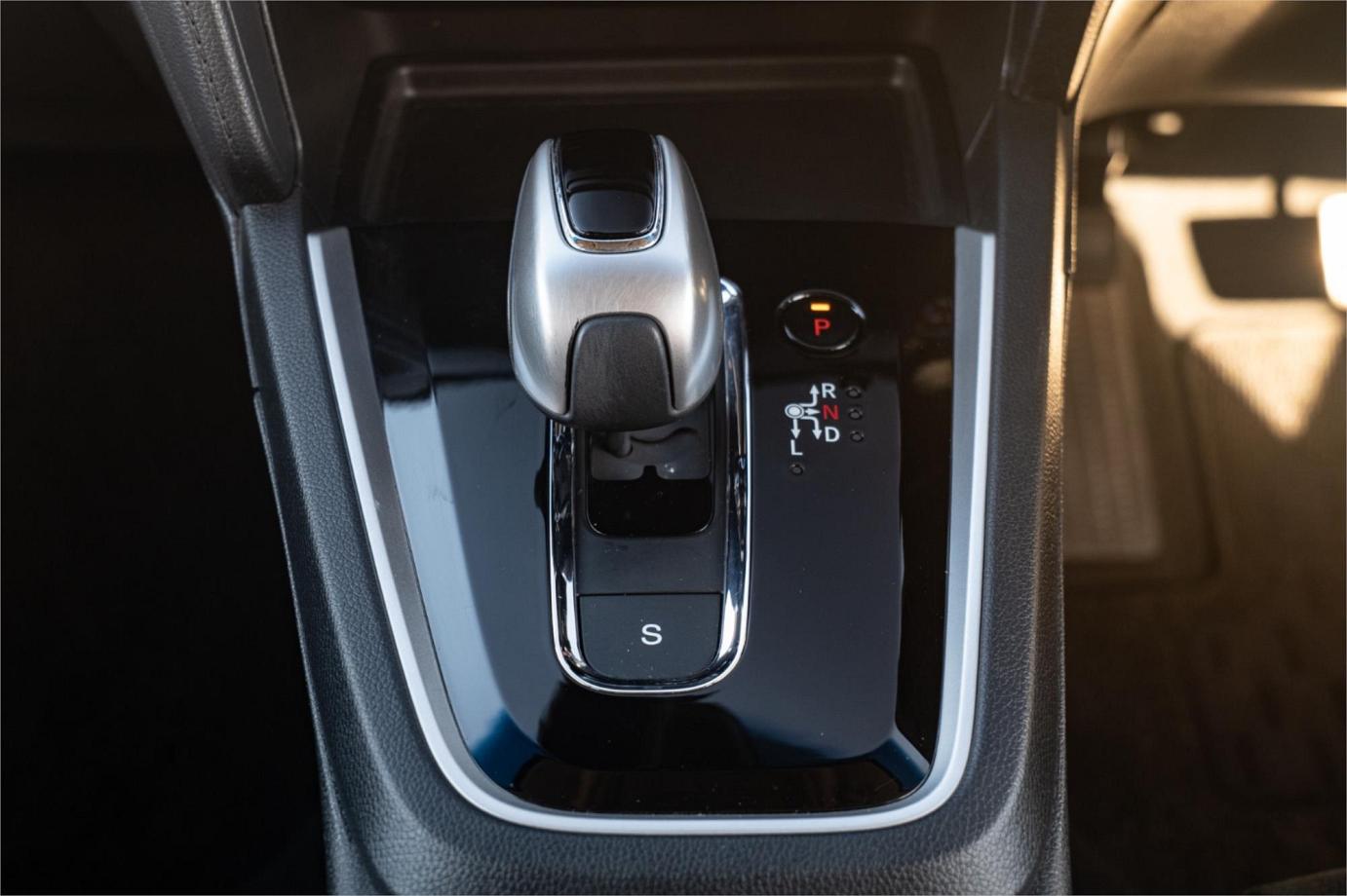 2019 Honda Shuttle X Sensing (hybrid)-28