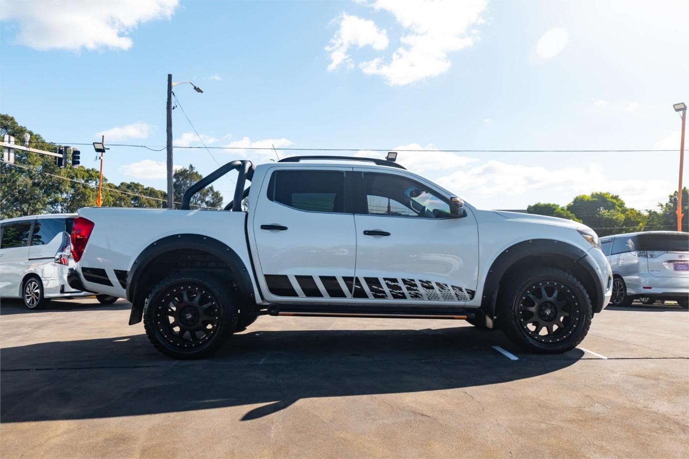 2019 Nissan Navara N-trek Exterior 3
