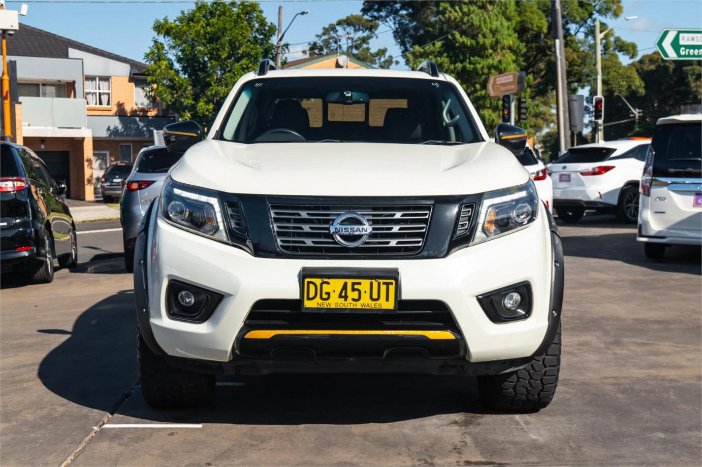 2019 Nissan Navara N-trek Exterior 12