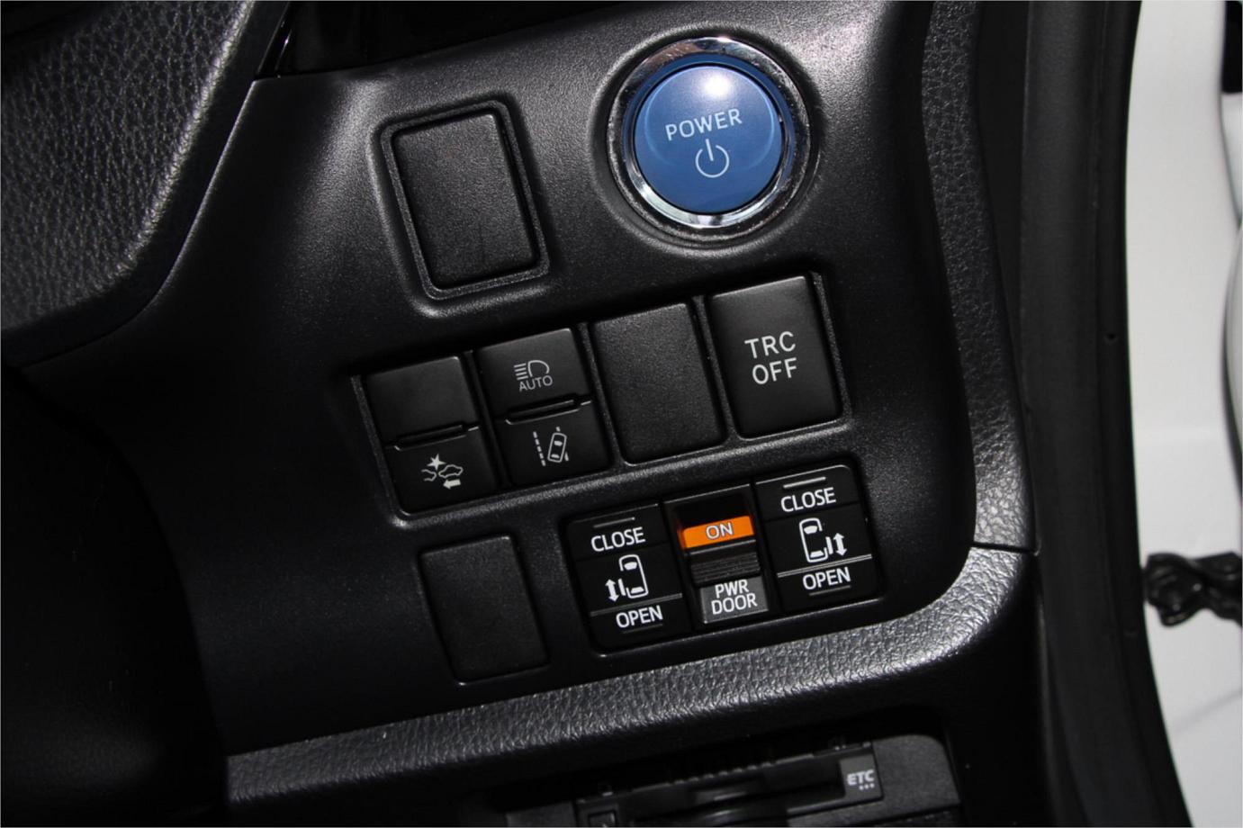 2020 Toyota Noah G (hybrid) Exterior 13