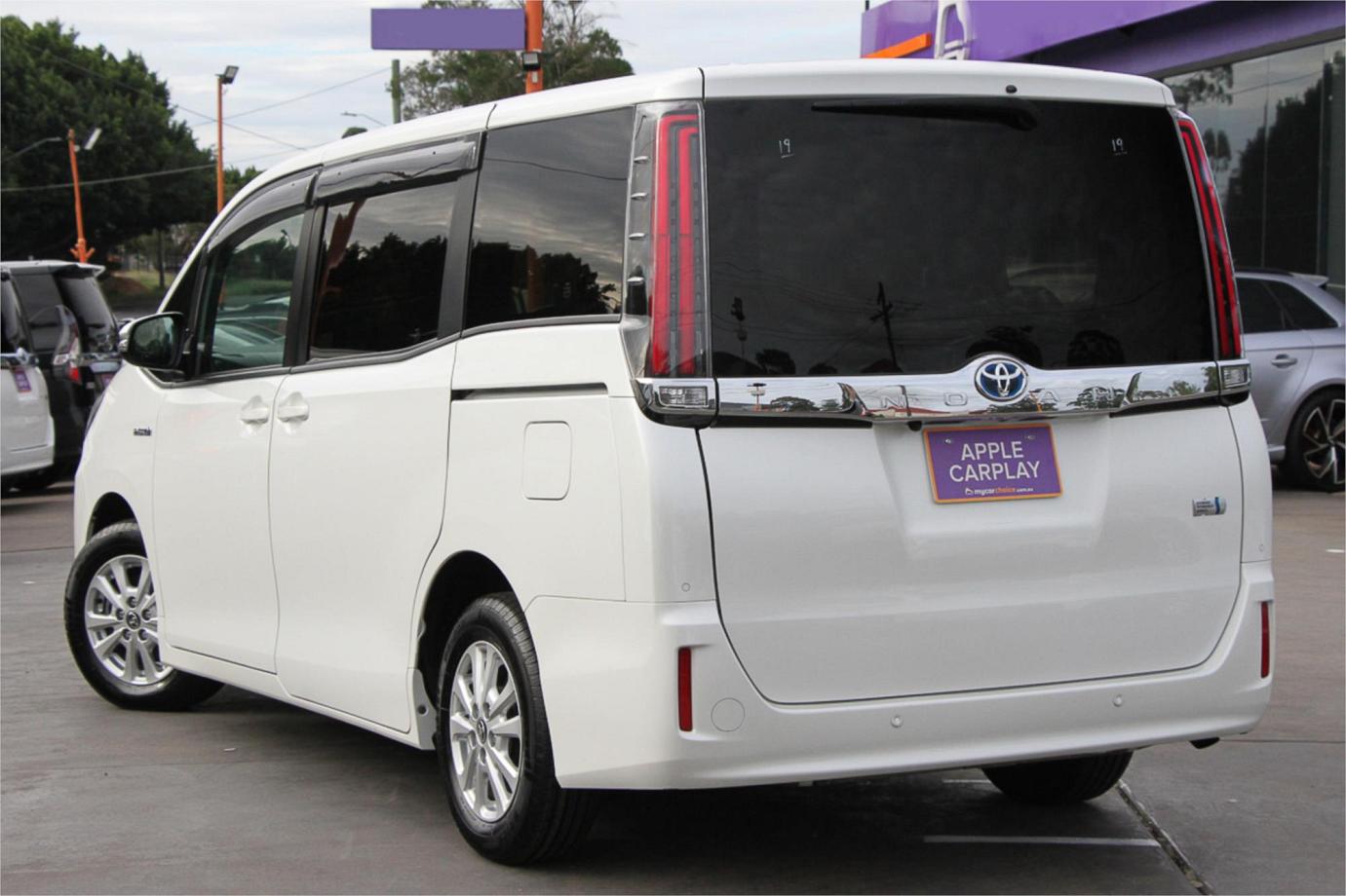2020 Toyota Noah G (hybrid) Exterior 22