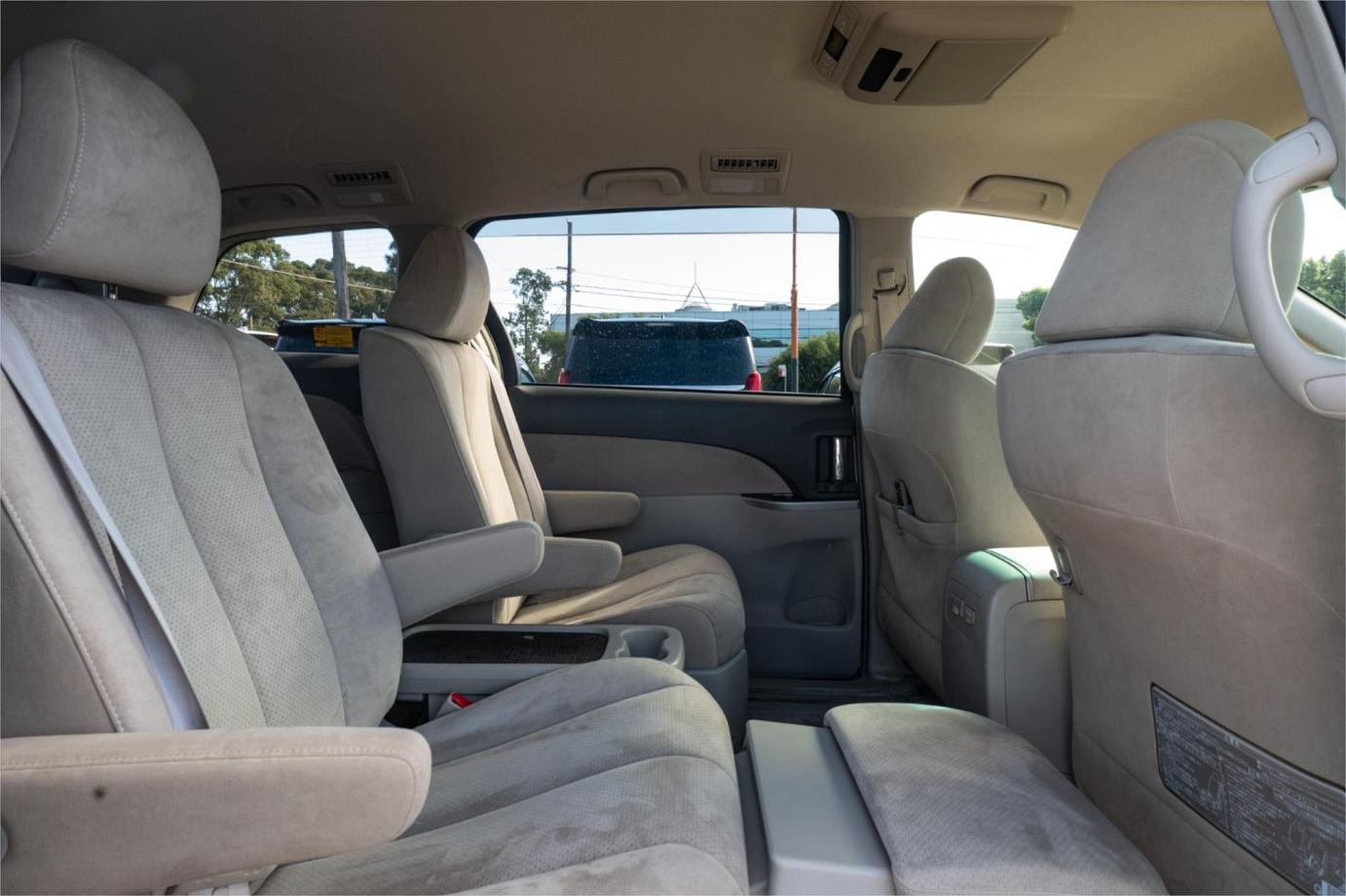 2012 Toyota Estima G (hybrid)-24 2012 Toyota Estima G (hybrid)-24
