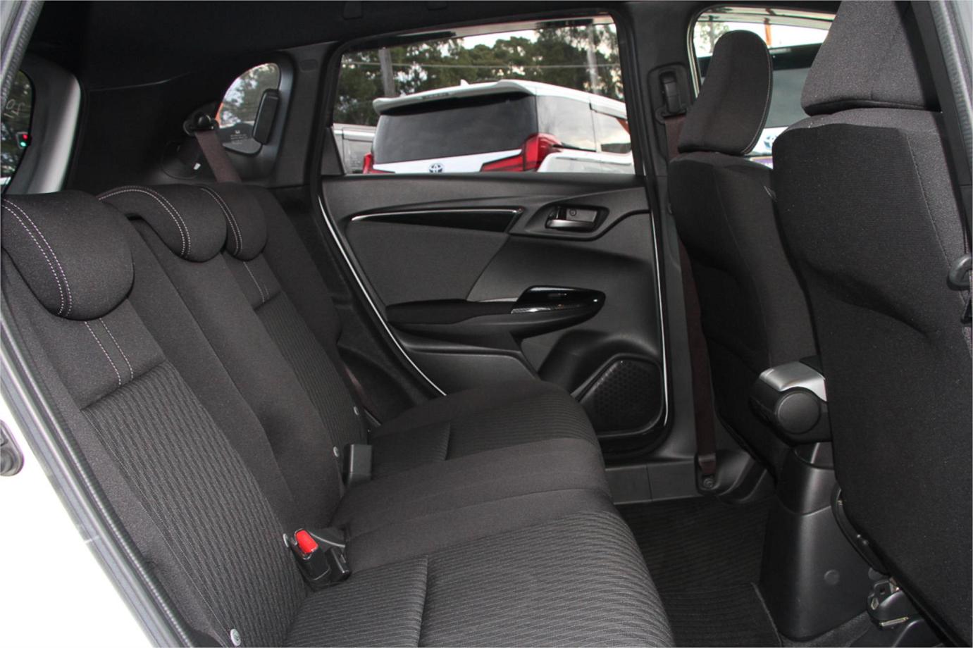 2019 Honda Fit S-package (hybrid) Exterior 2