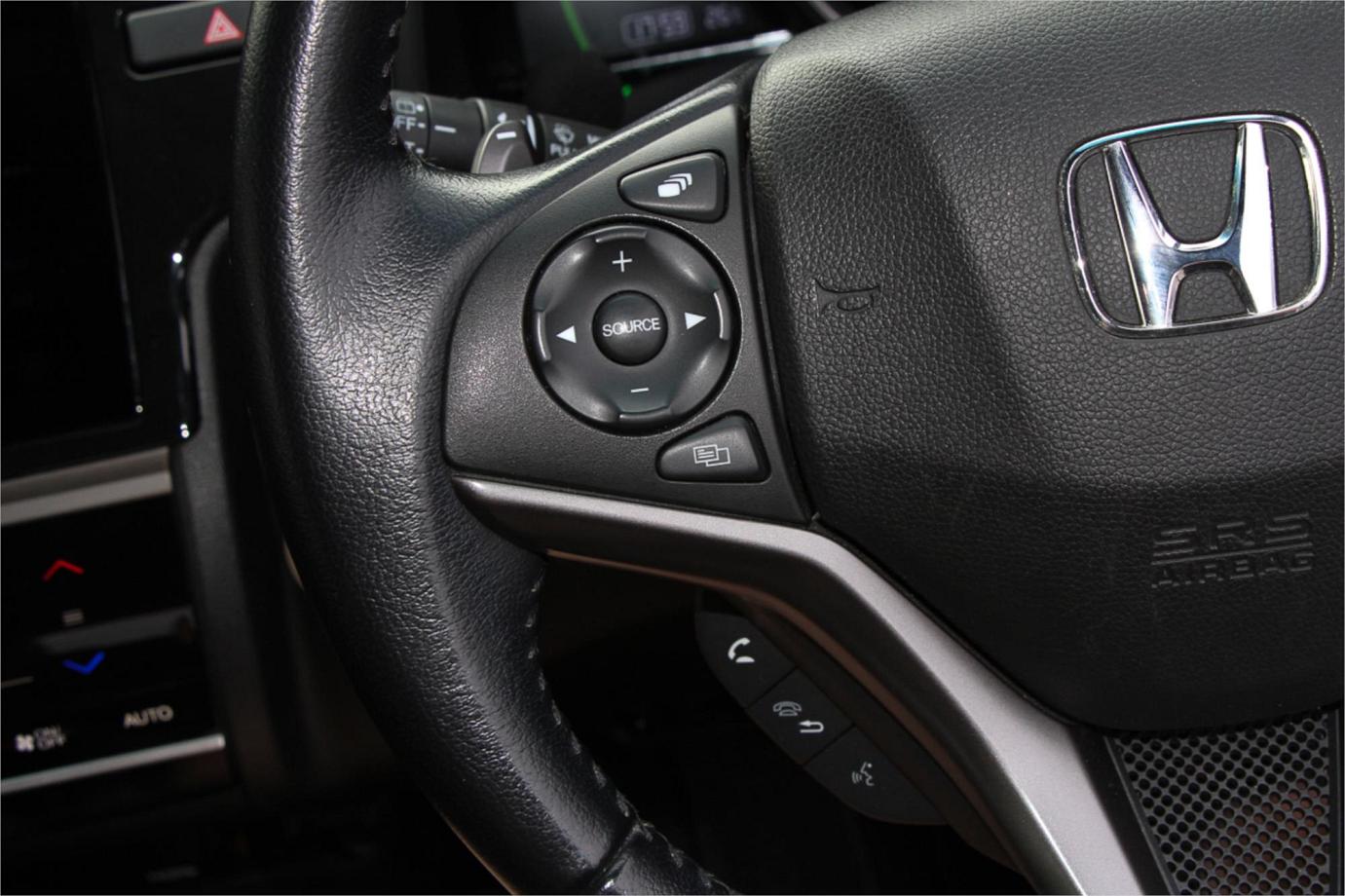 2019 Honda Fit S-package (hybrid) Exterior 9