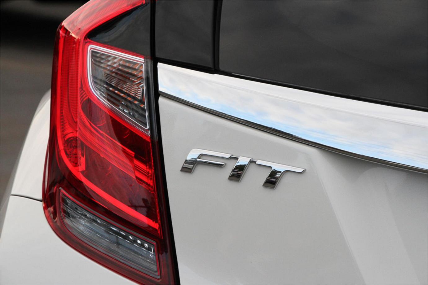 2019 Honda Fit S-package (hybrid) Exterior 17