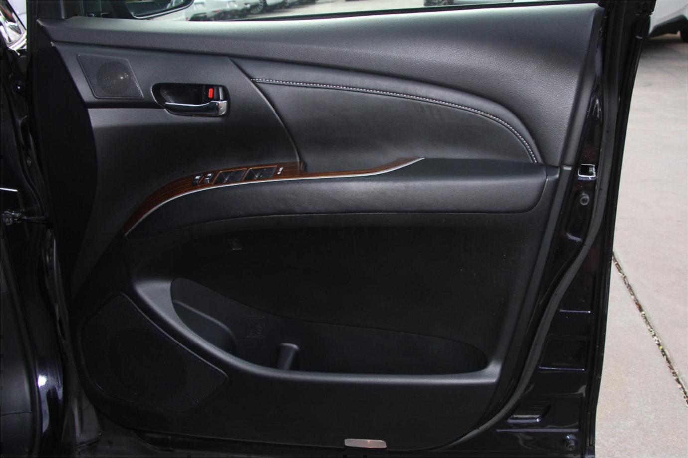 2018 Toyota Estima Aeras Premium-g Exterior 21