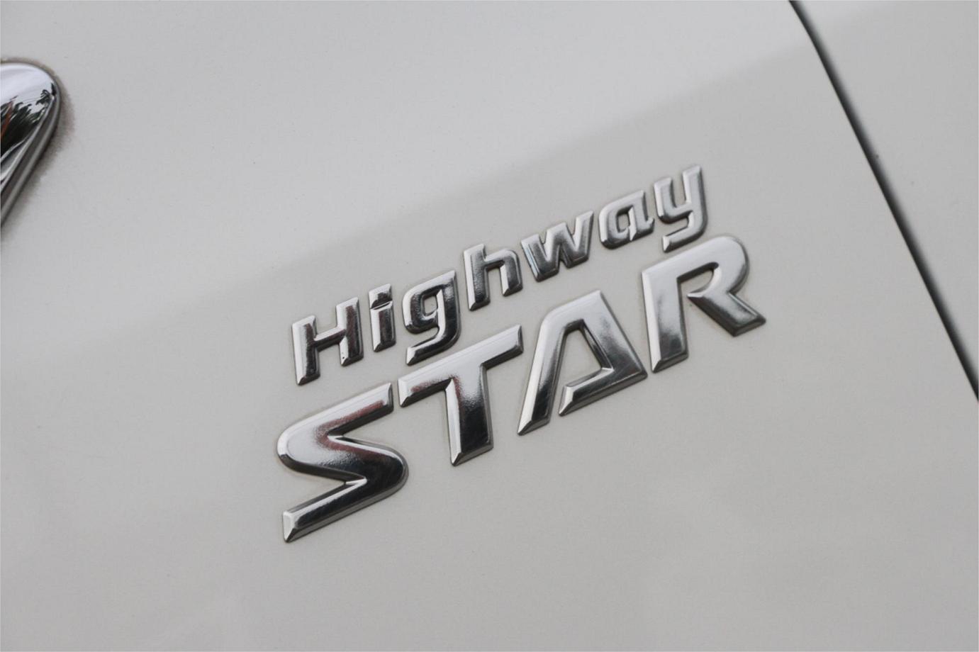 2015 Nissan Serena Highway Star Exterior 17