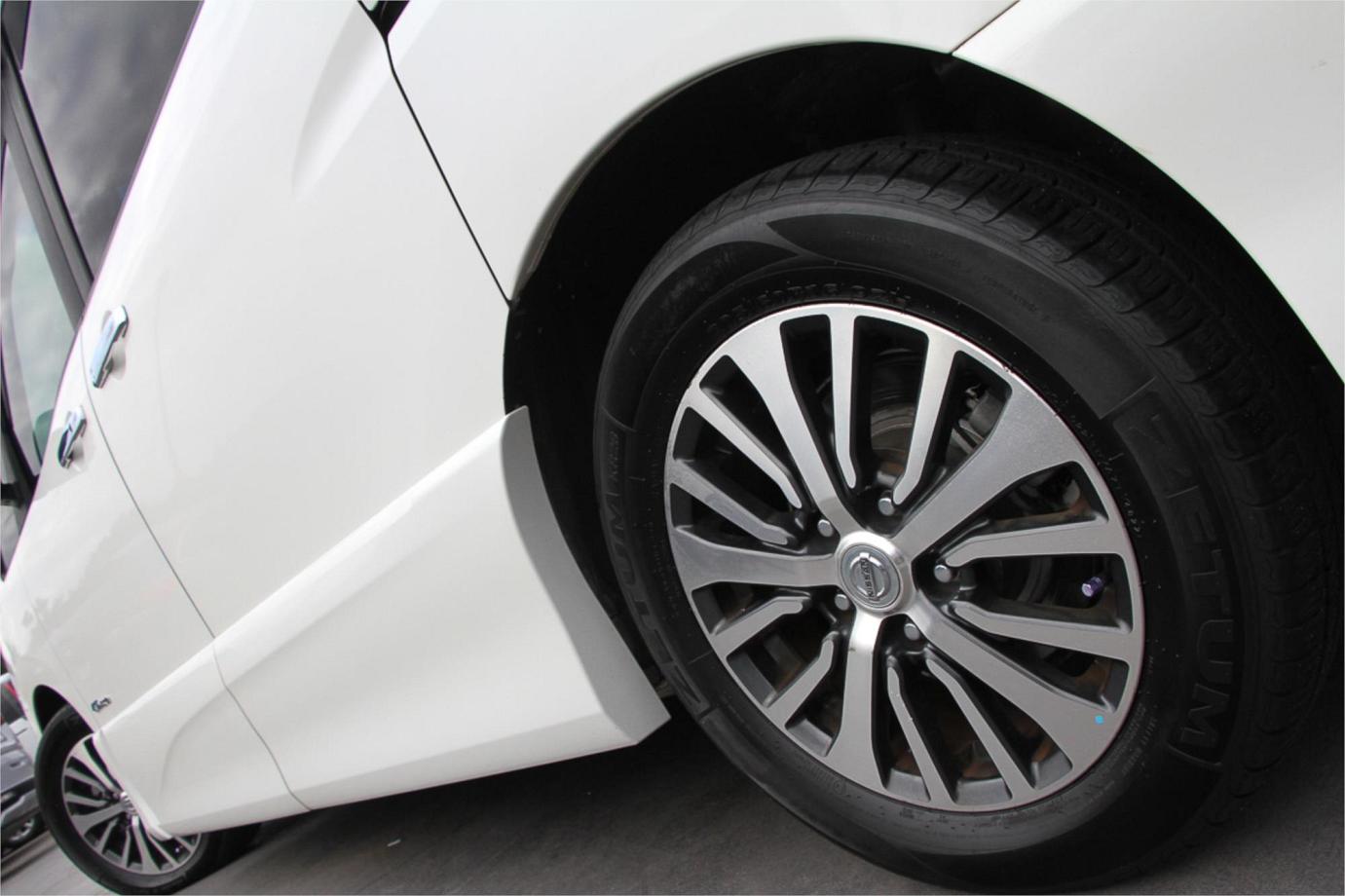 2015 Nissan Serena Highway Star Exterior 20