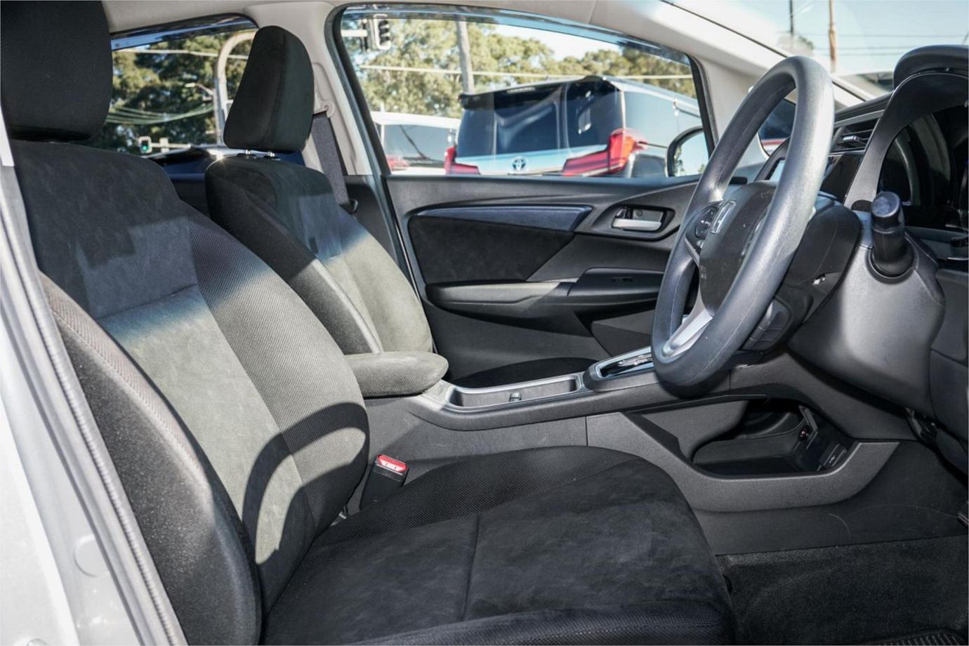 2019 Honda Shuttle X Sensing (hybrid) Exterior 2