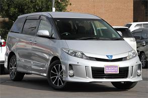 2015 Toyota Estima Aeras Premium (hybrid)
