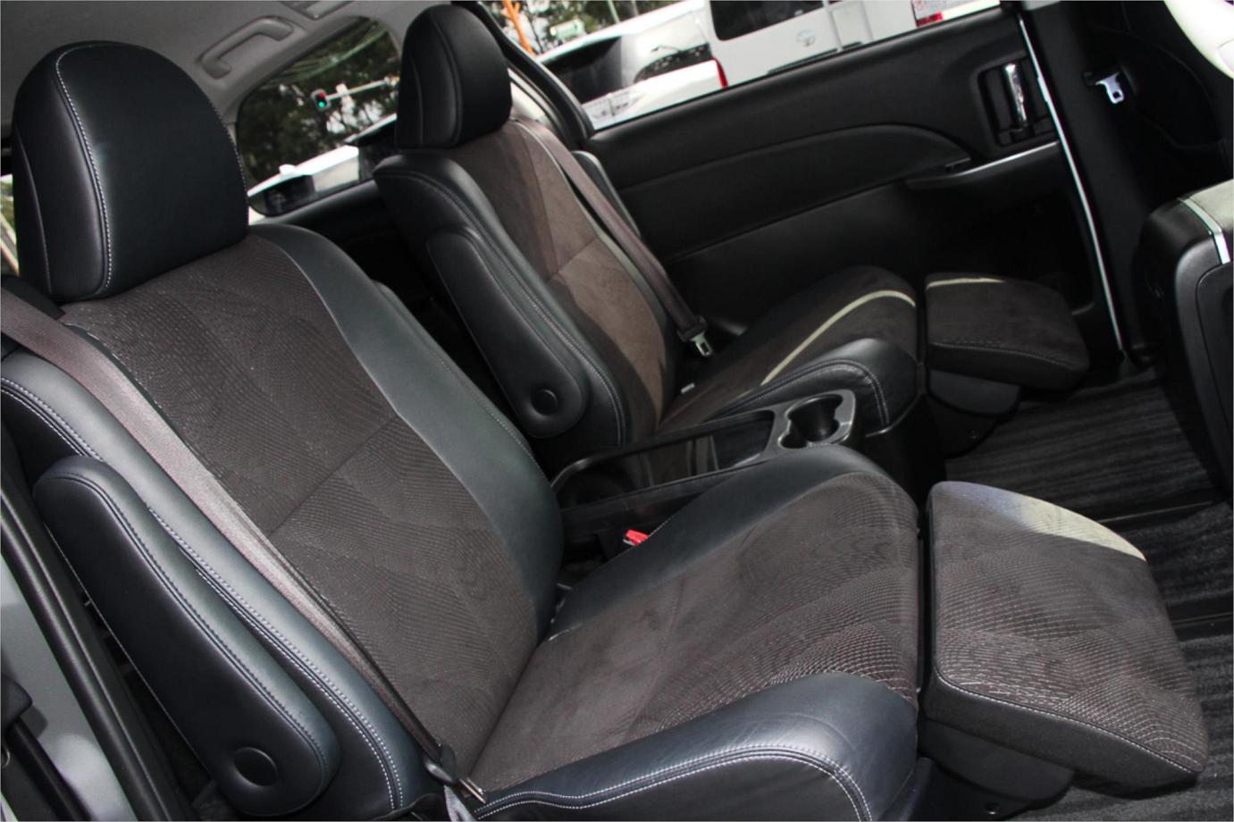 2015 Toyota Estima Aeras Premium (hybrid) Exterior 3