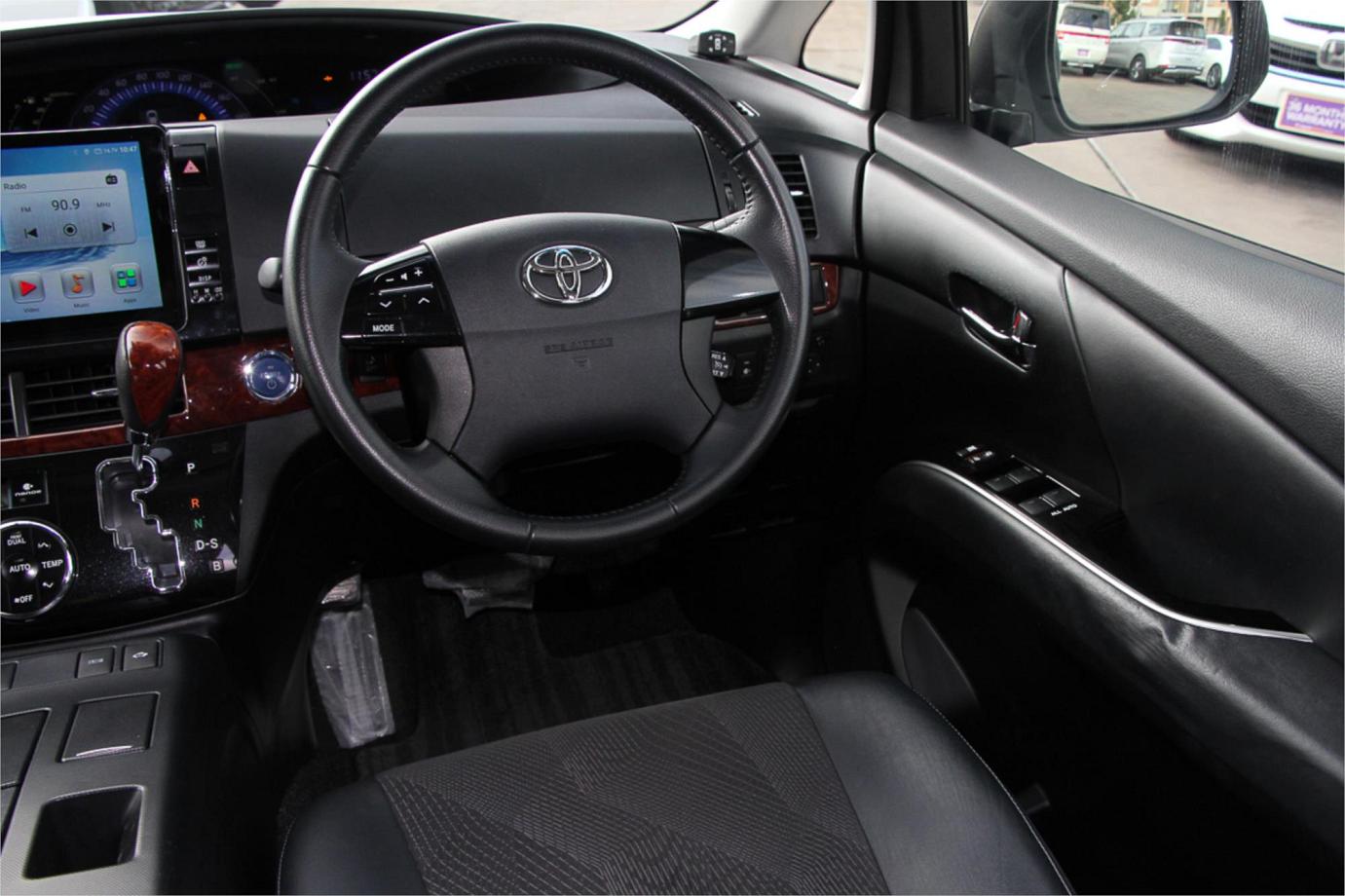 2015 Toyota Estima Aeras Premium (hybrid) Exterior 23