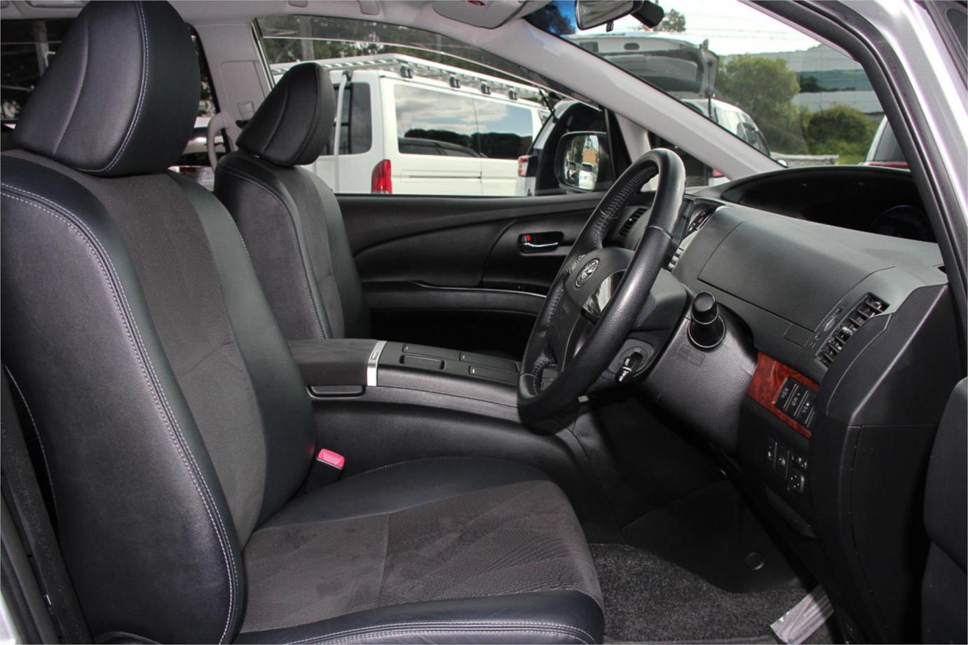 2015 Toyota Estima Aeras Premium (hybrid) Exterior 24