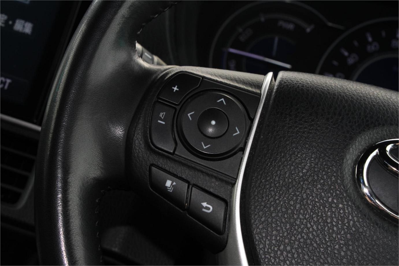 2018 Toyota Voxy Hybrid V Exterior 10