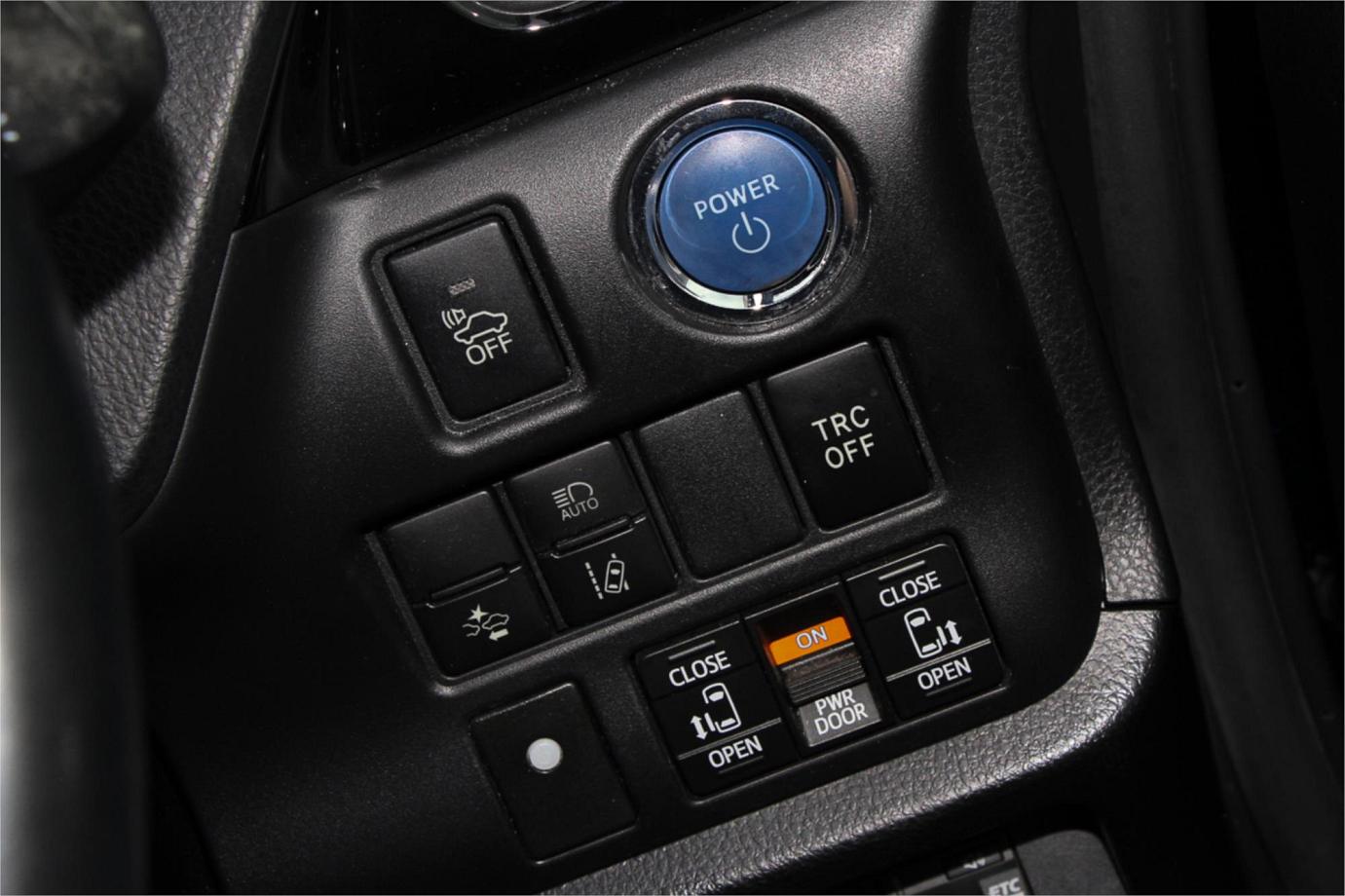 2018 Toyota Voxy Hybrid V Exterior 13
