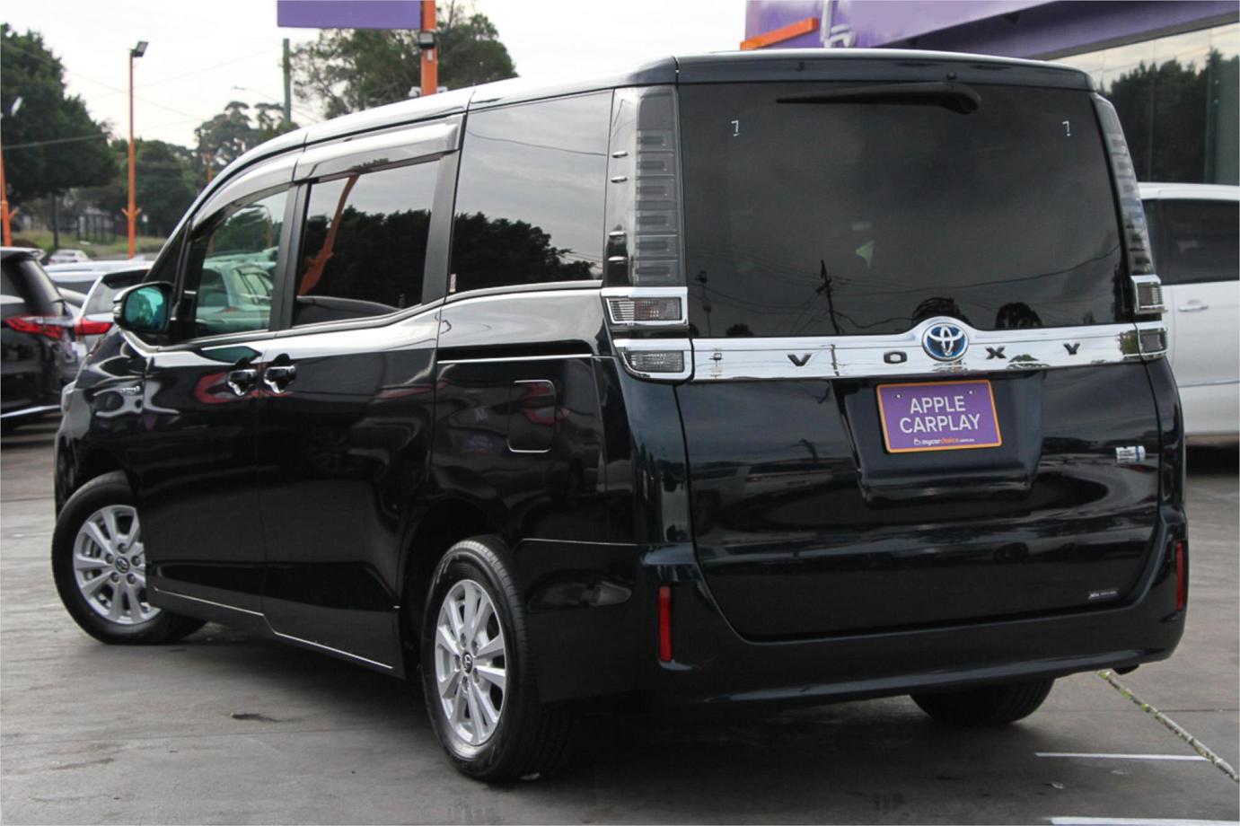2018 Toyota Voxy Hybrid V Exterior 22