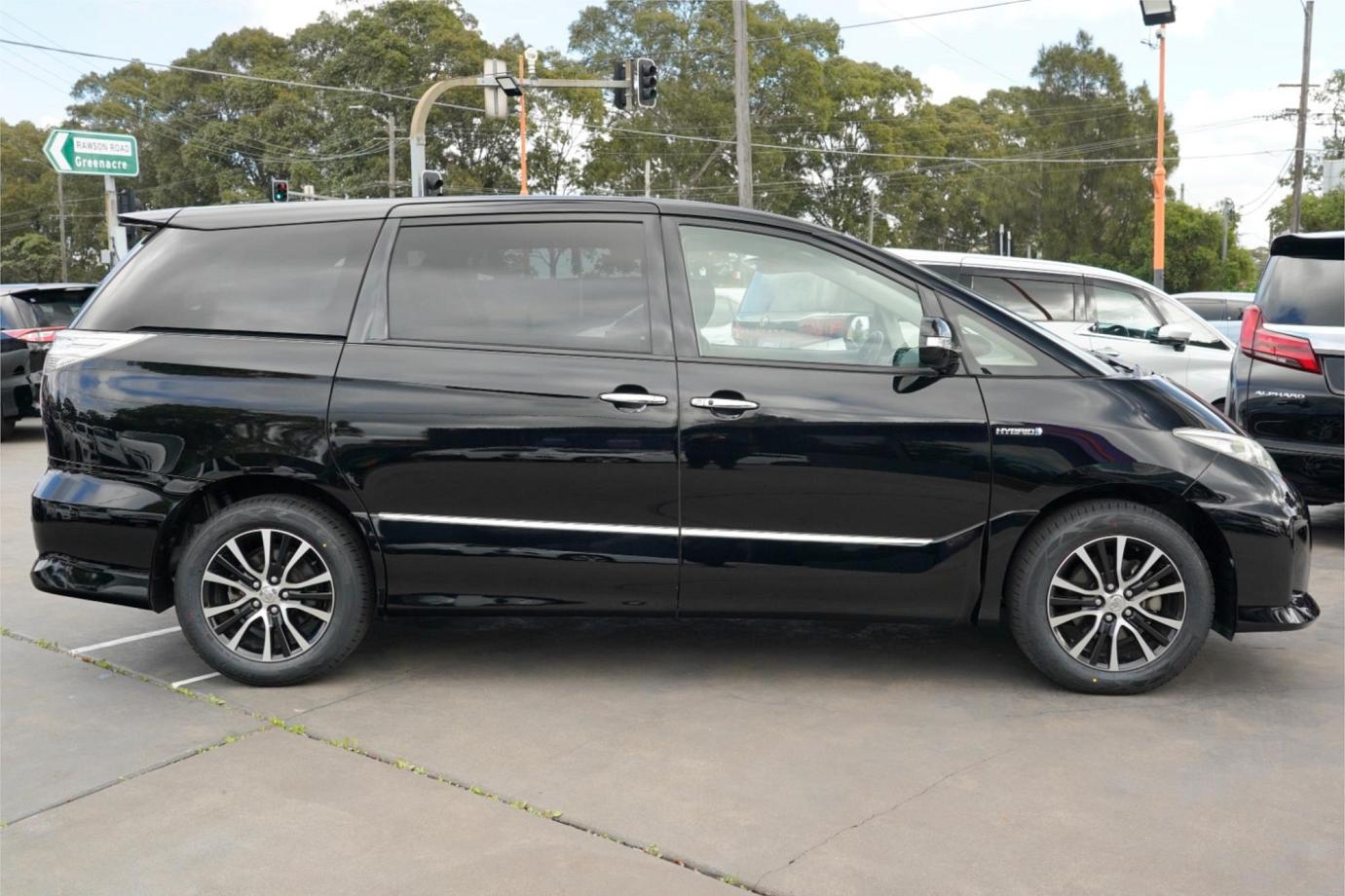 2015 Toyota Estima Aeras Hybrid Exterior 14