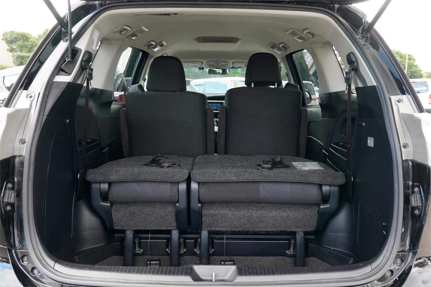 2015 Toyota Estima Aeras Hybrid Exterior 17