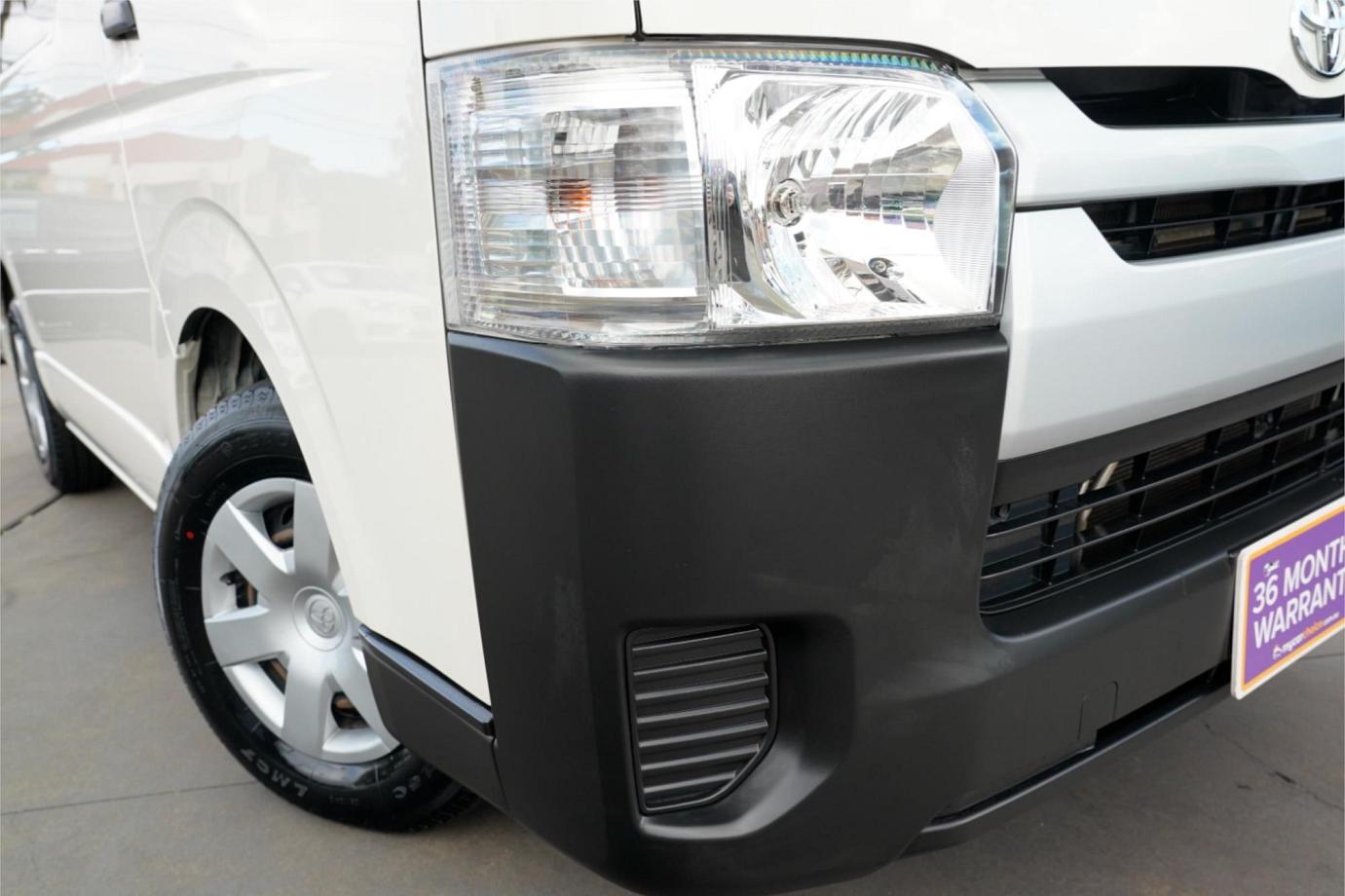 2017 Toyota Hiace Dx (camper Kit) Exterior 12