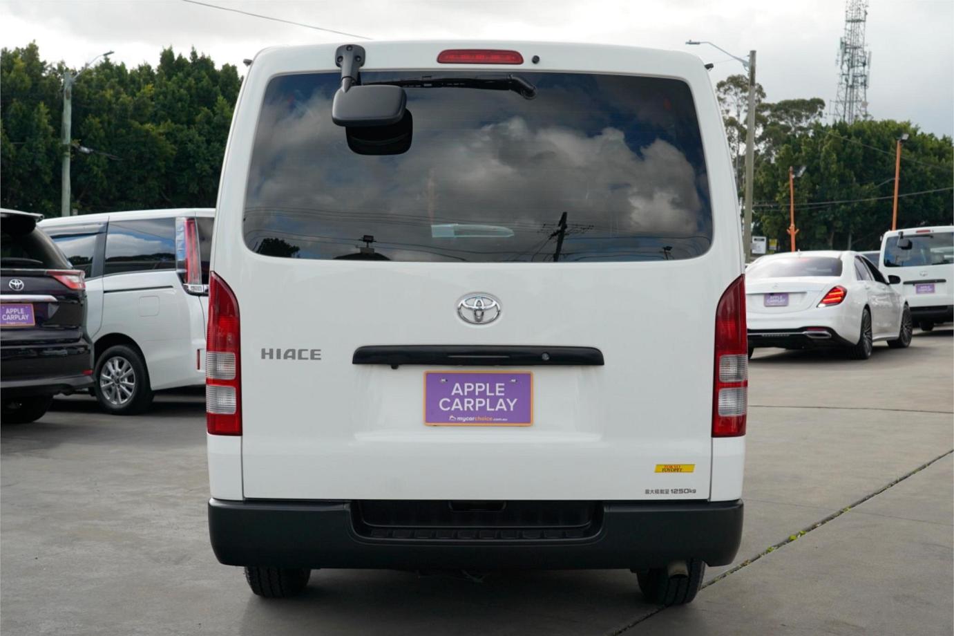 2017 Toyota Hiace Dx (camper Kit) Exterior 13