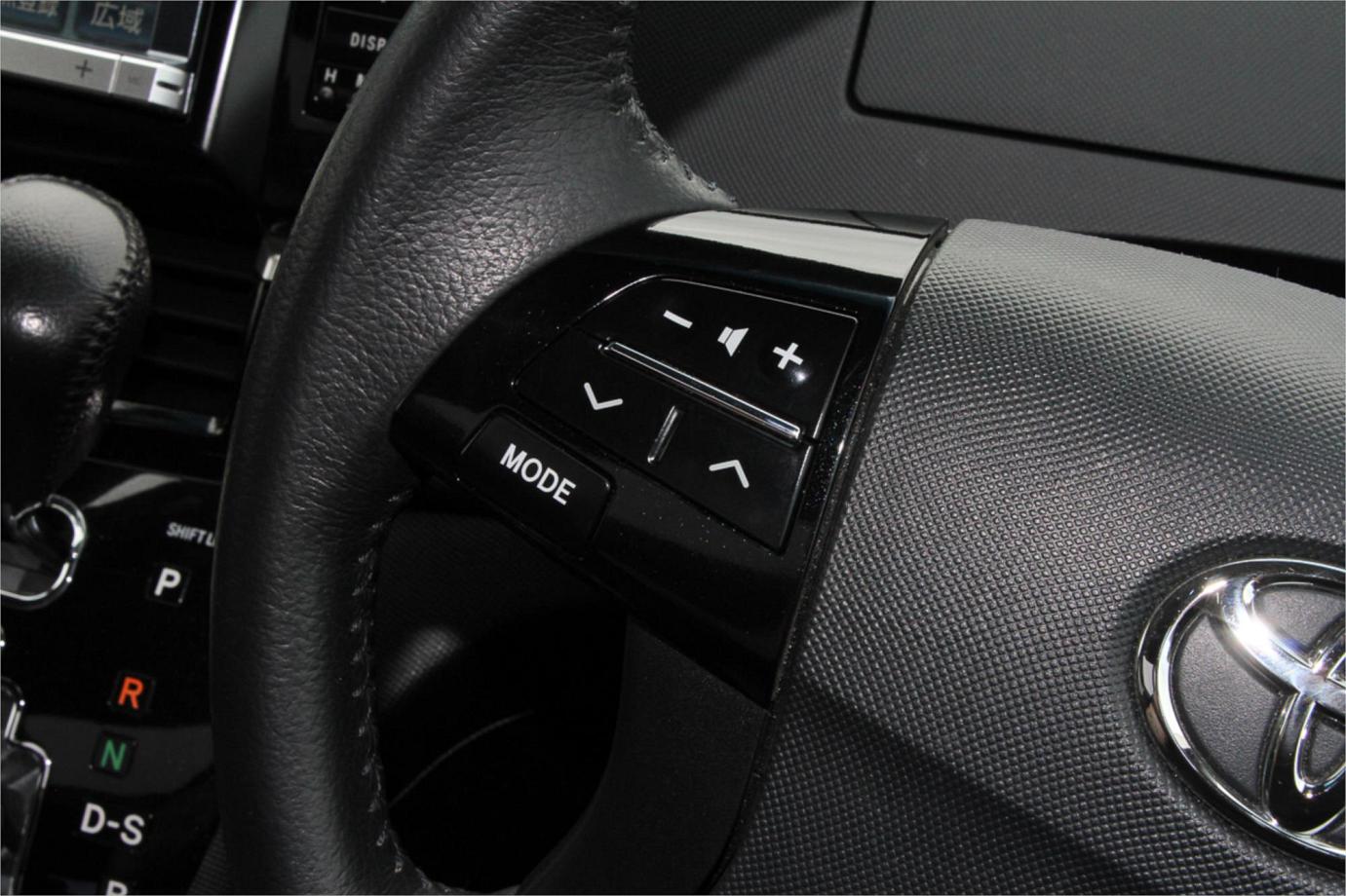 2013 Toyota Estima Hybrid Aeras Premium Exterior 8