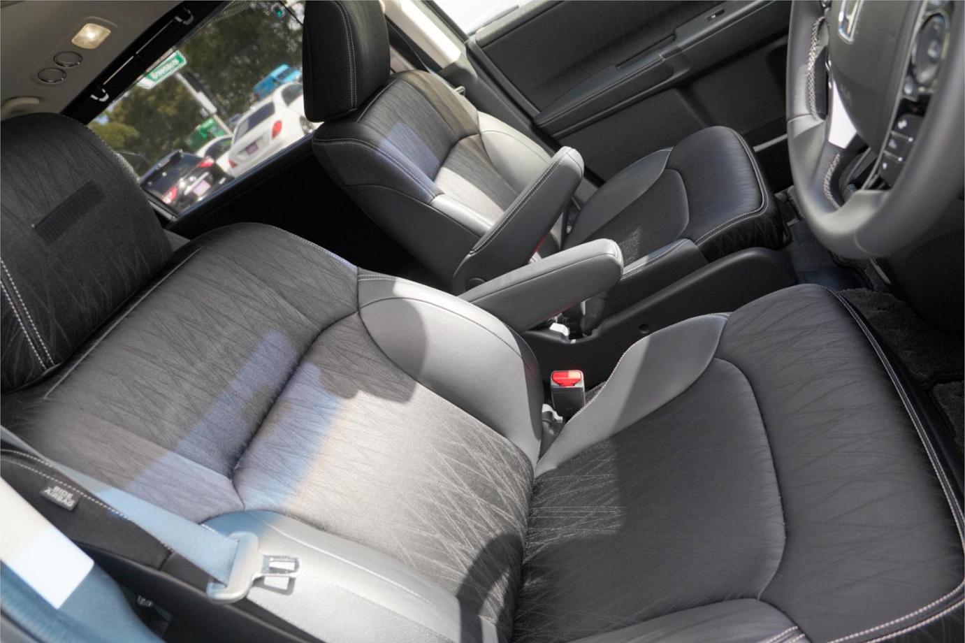2017 Honda Odyssey Absolute-sensing (hybrid) Exterior 2