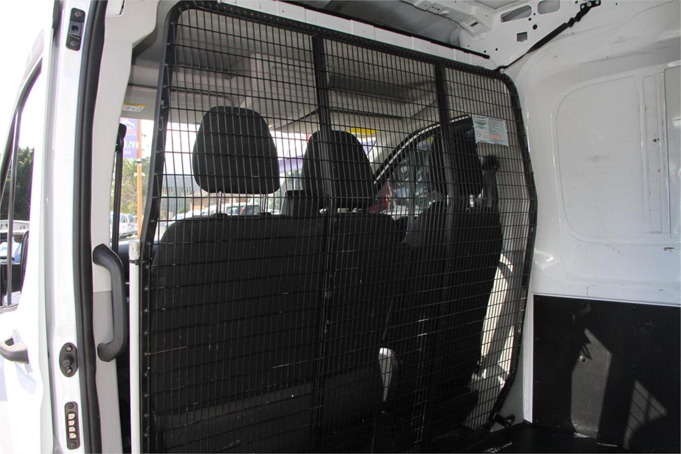 2022 Ldv Deliver 9 Mwb Mid Roof Exterior 3