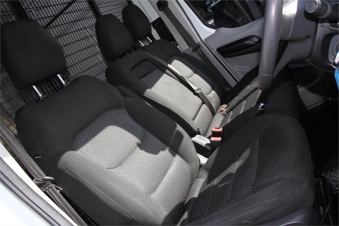 2022 Ldv Deliver 9 Mwb Mid Roof Exterior 25