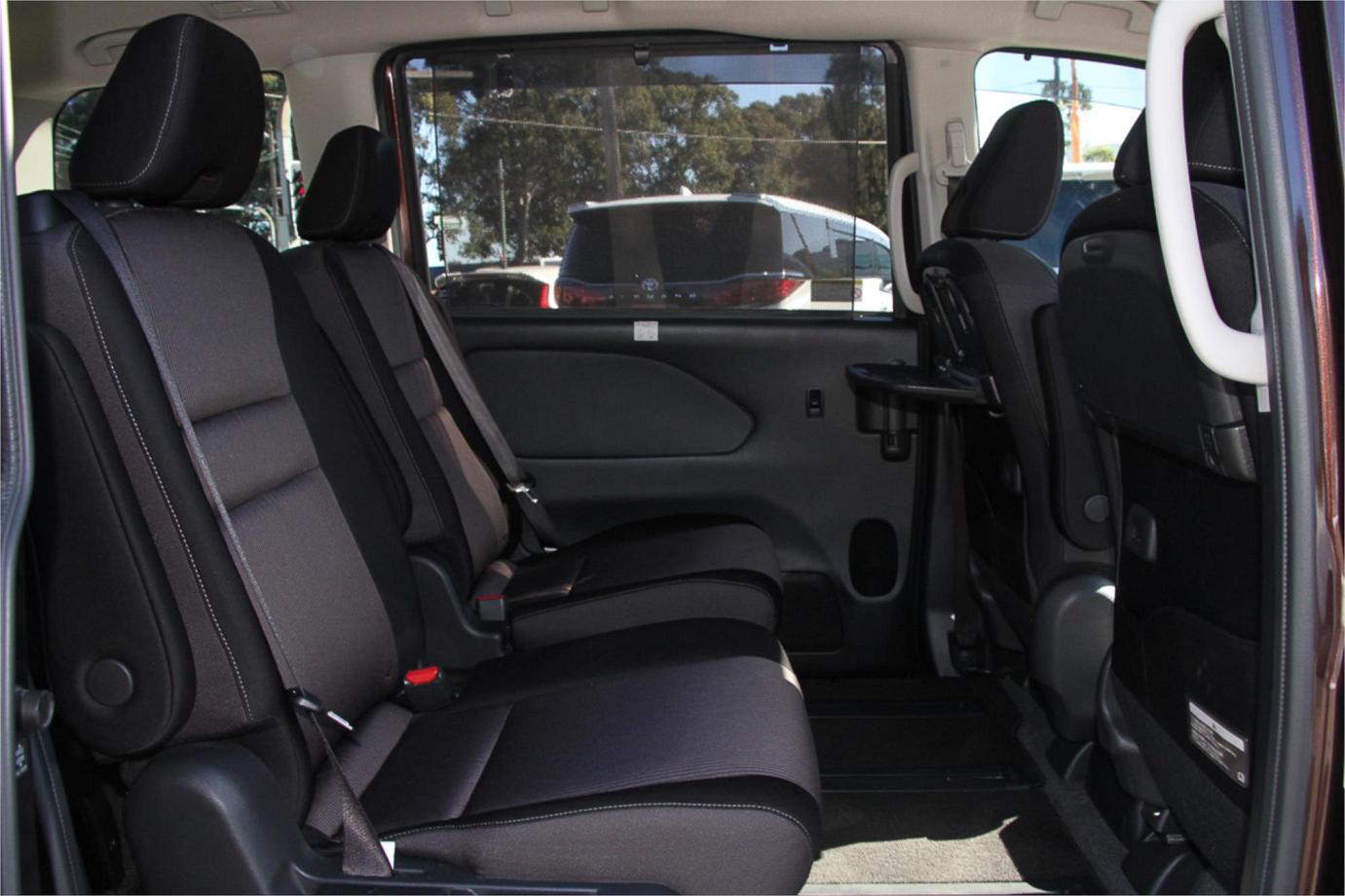 2021 Nissan Serena E- Power (highway Star) Exterior 2
