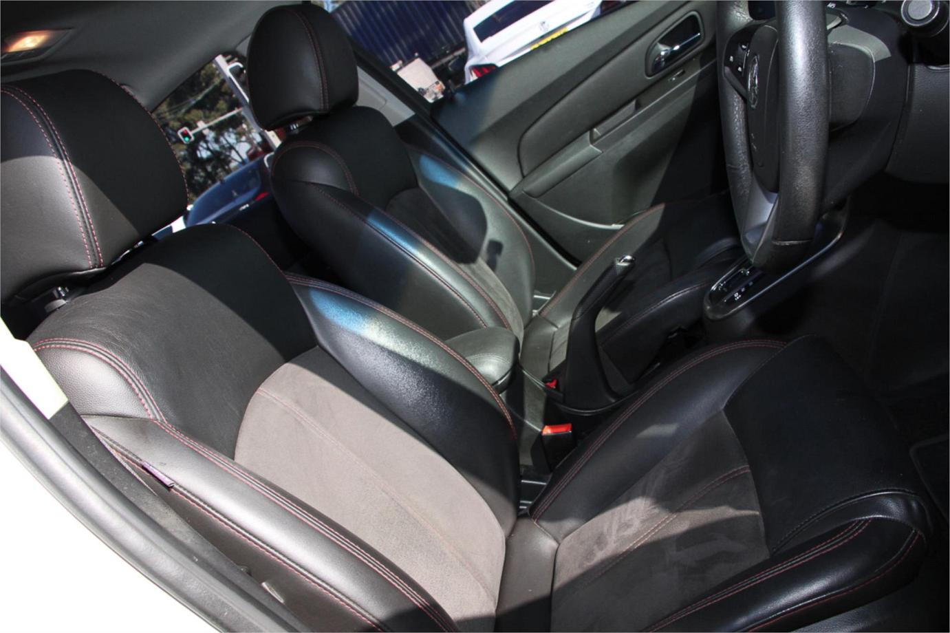 2016 Holden Cruze Sri Z-series Exterior 2