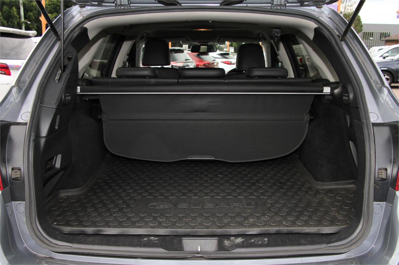 2017 Subaru Outback 2.0d Premium Exterior 17