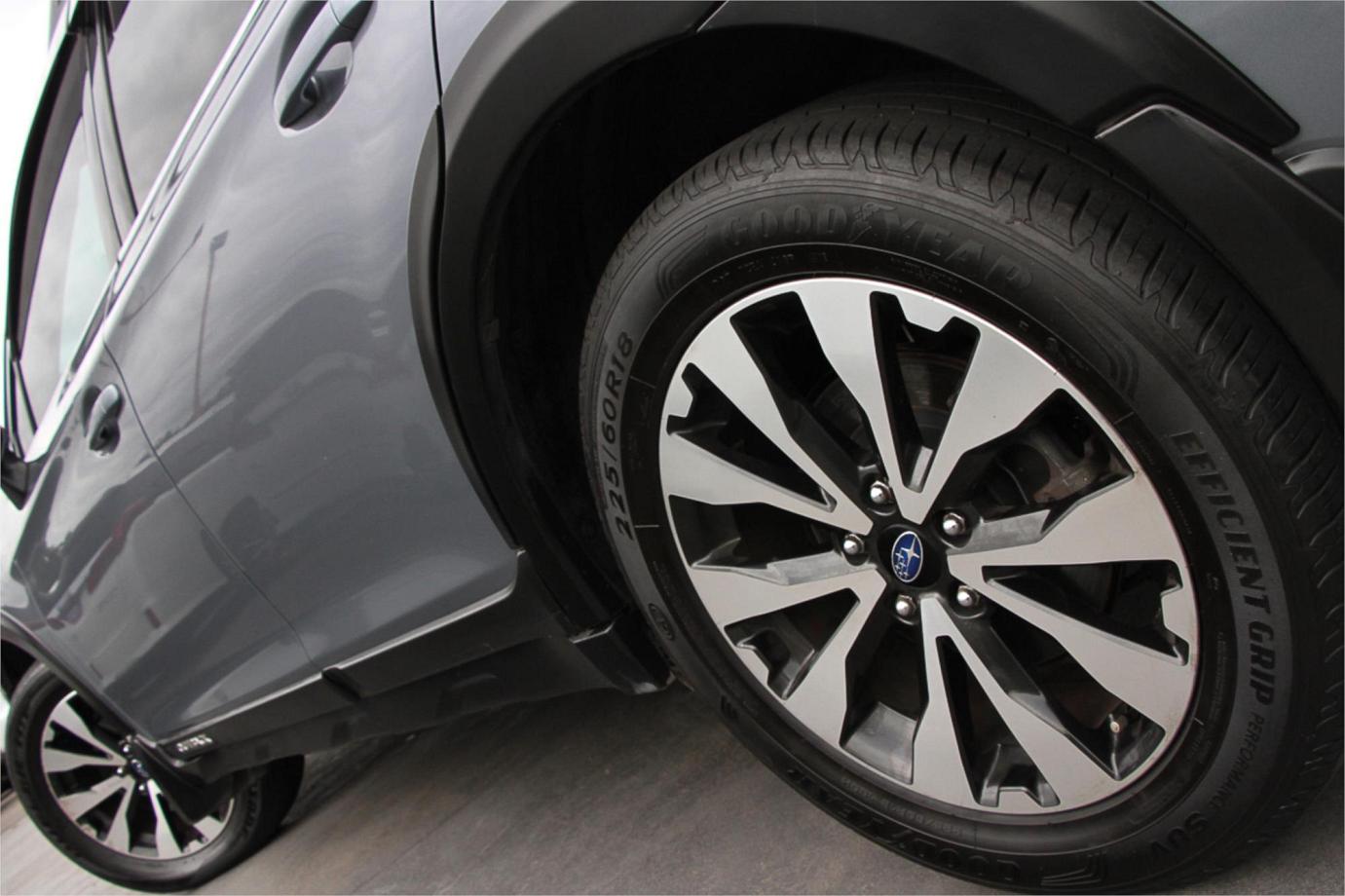 2017 Subaru Outback 2.0d Premium Exterior 22