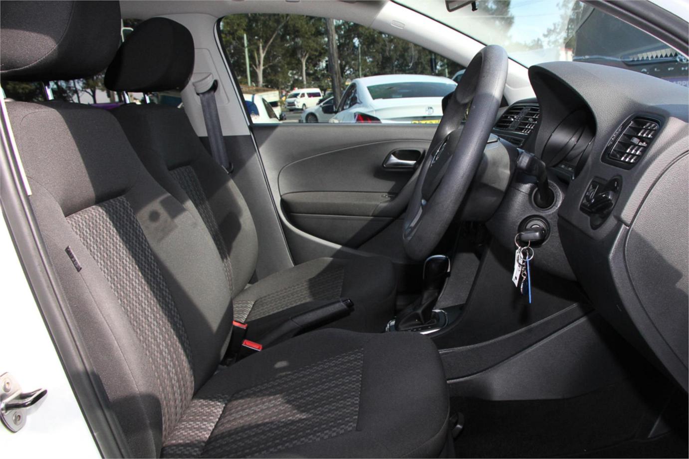 2016 Volkswagen Polo 66tsi Trendline Exterior 25