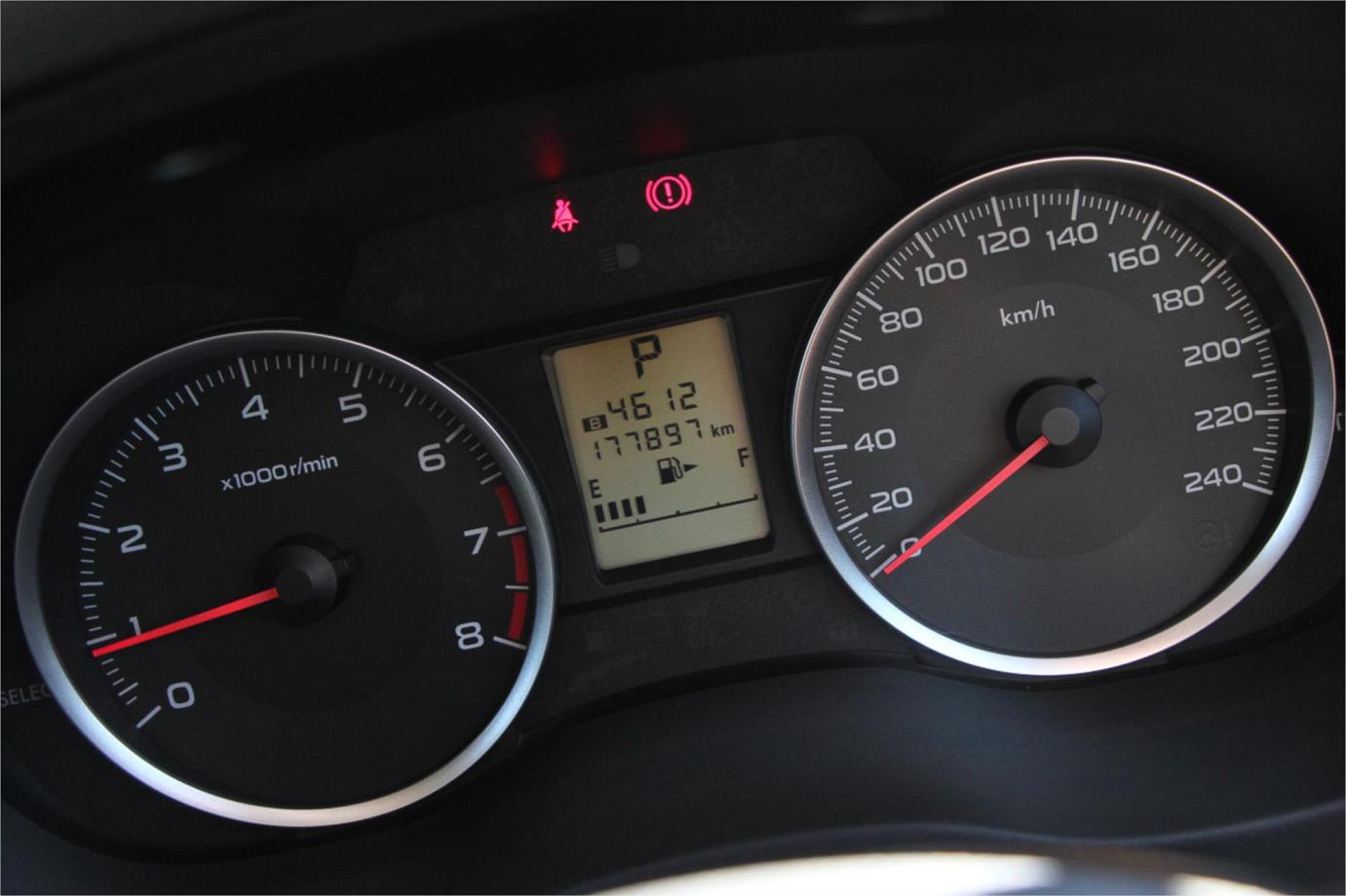 2014 Subaru Impreza 2.0i Exterior 4
